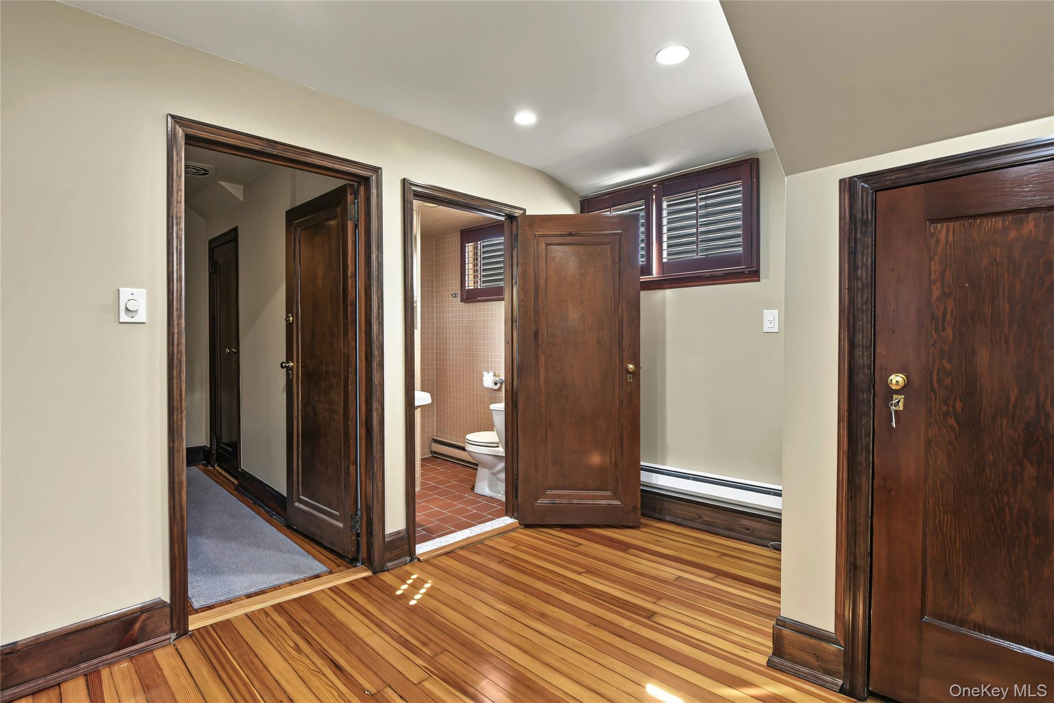 Single Family Fleet Street  Queens, NY 11375, MLS-1063263-30