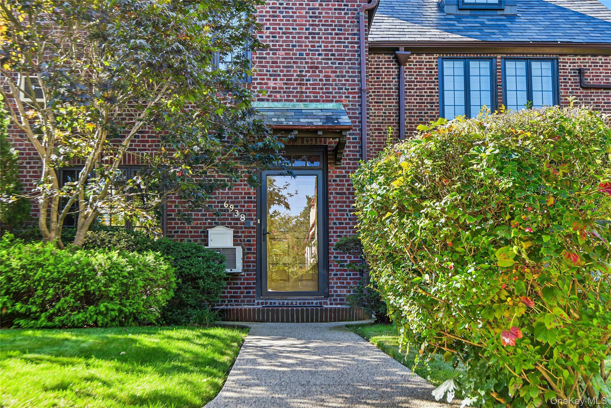 Single Family Fleet Street  Queens, NY 11375, MLS-1063263-5