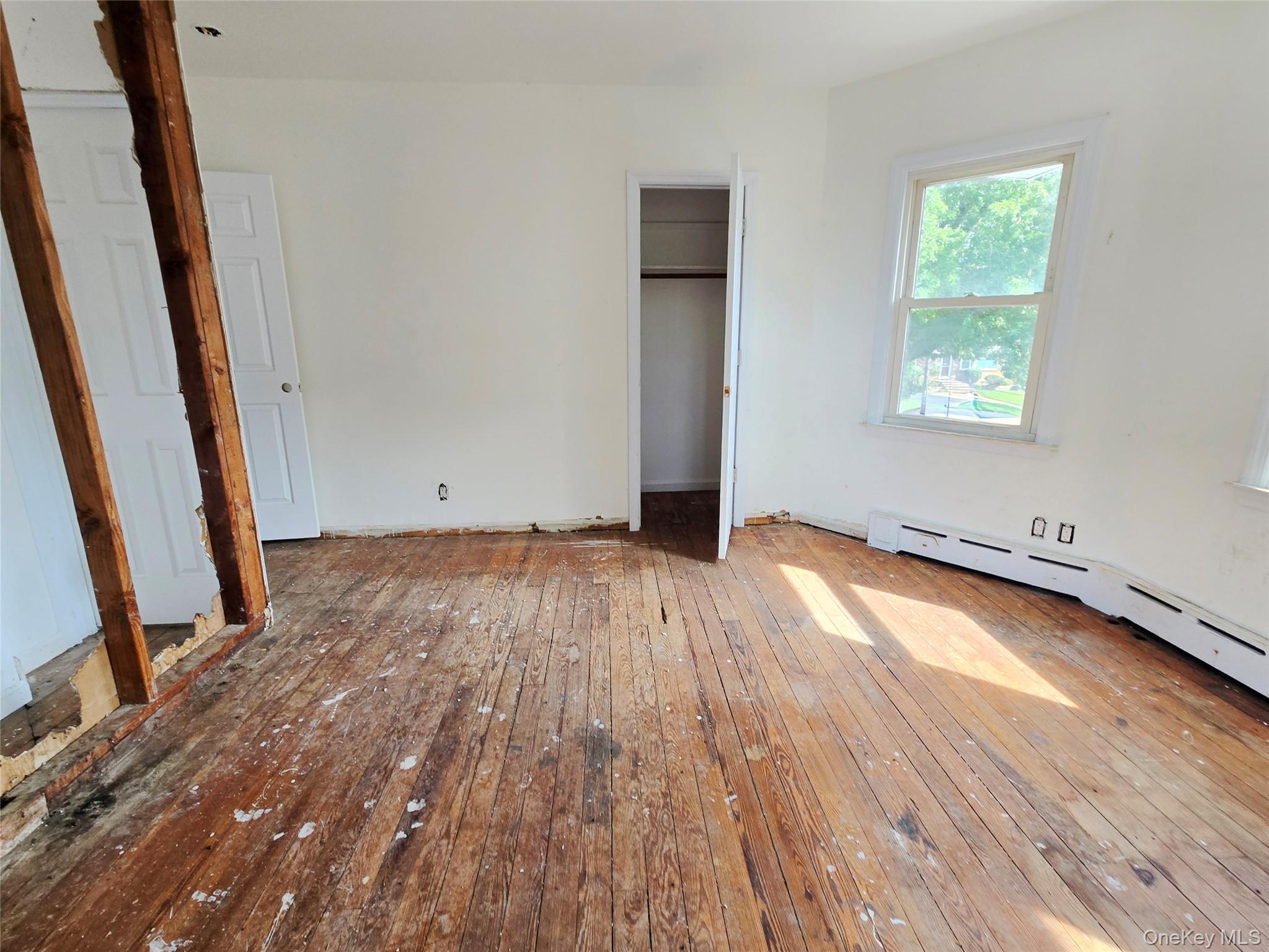 Single Family Locust Avenue Nassau County, NY 11520, MLS-1063273-22
