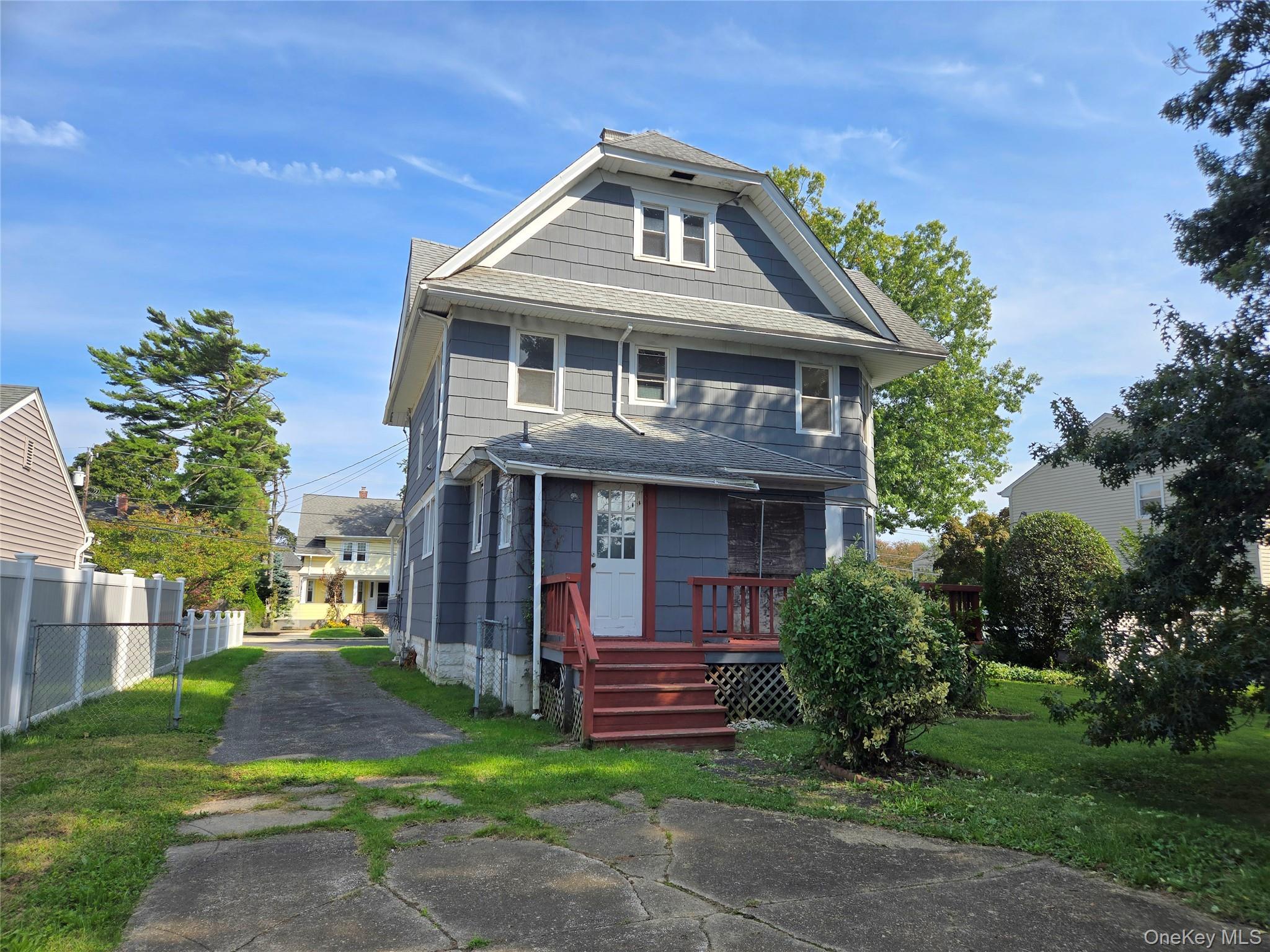 Single Family Locust Avenue Nassau County, NY 11520, MLS-1063273-5