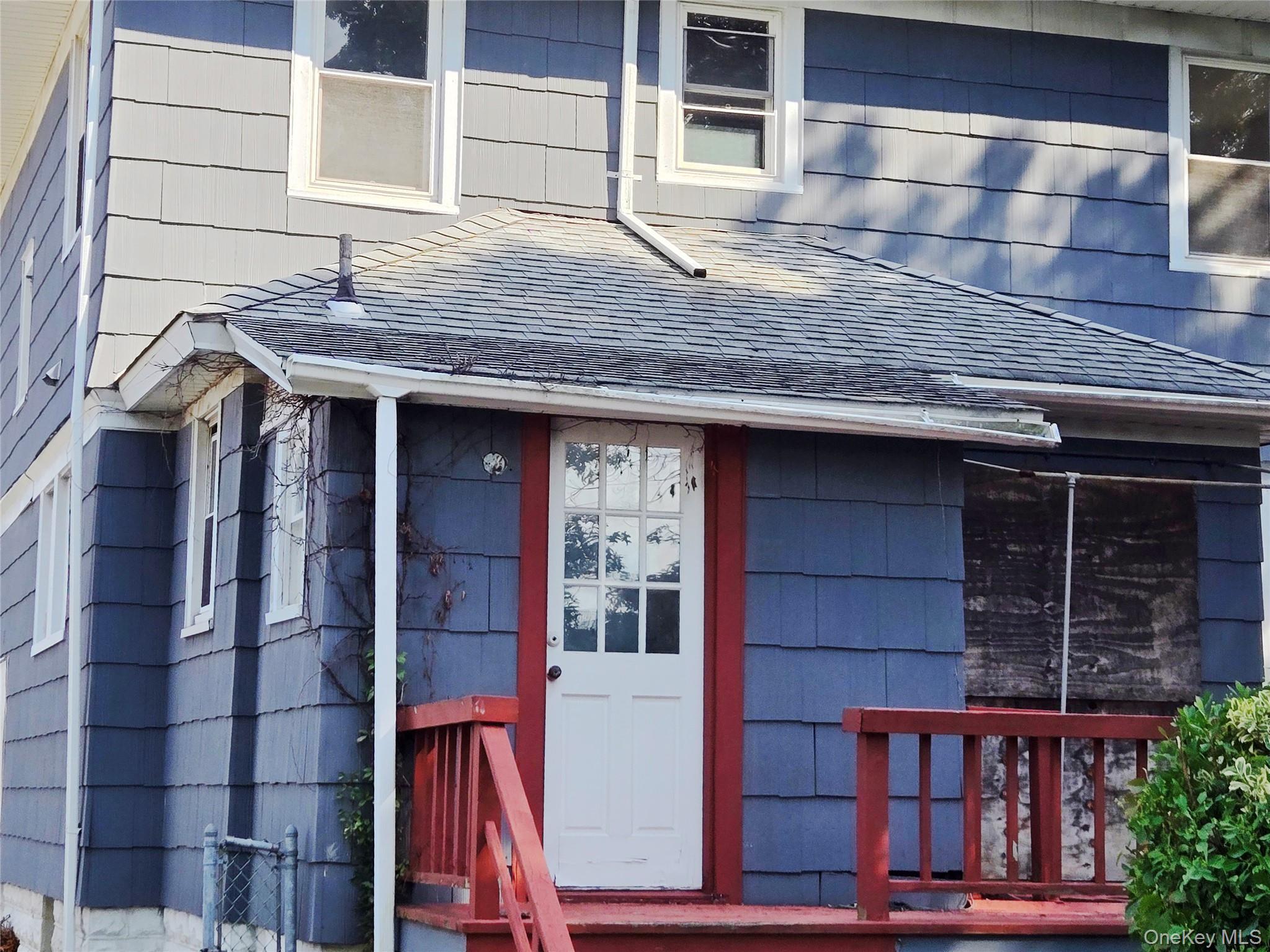 Single Family Locust Avenue Nassau County, NY 11520, MLS-1063273-7