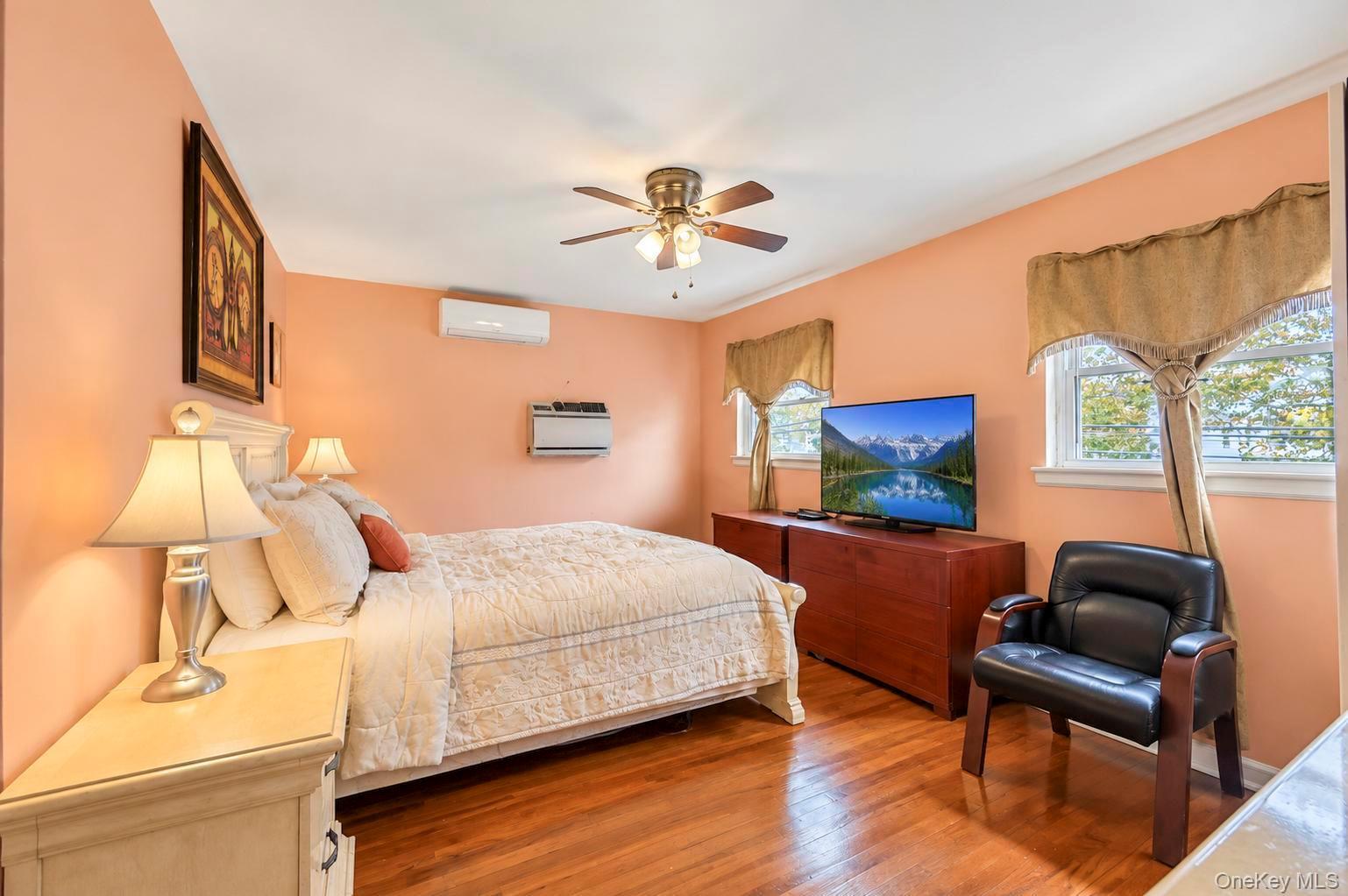Single Family 148th Road Queens, NY 11422, MLS-1063310-14