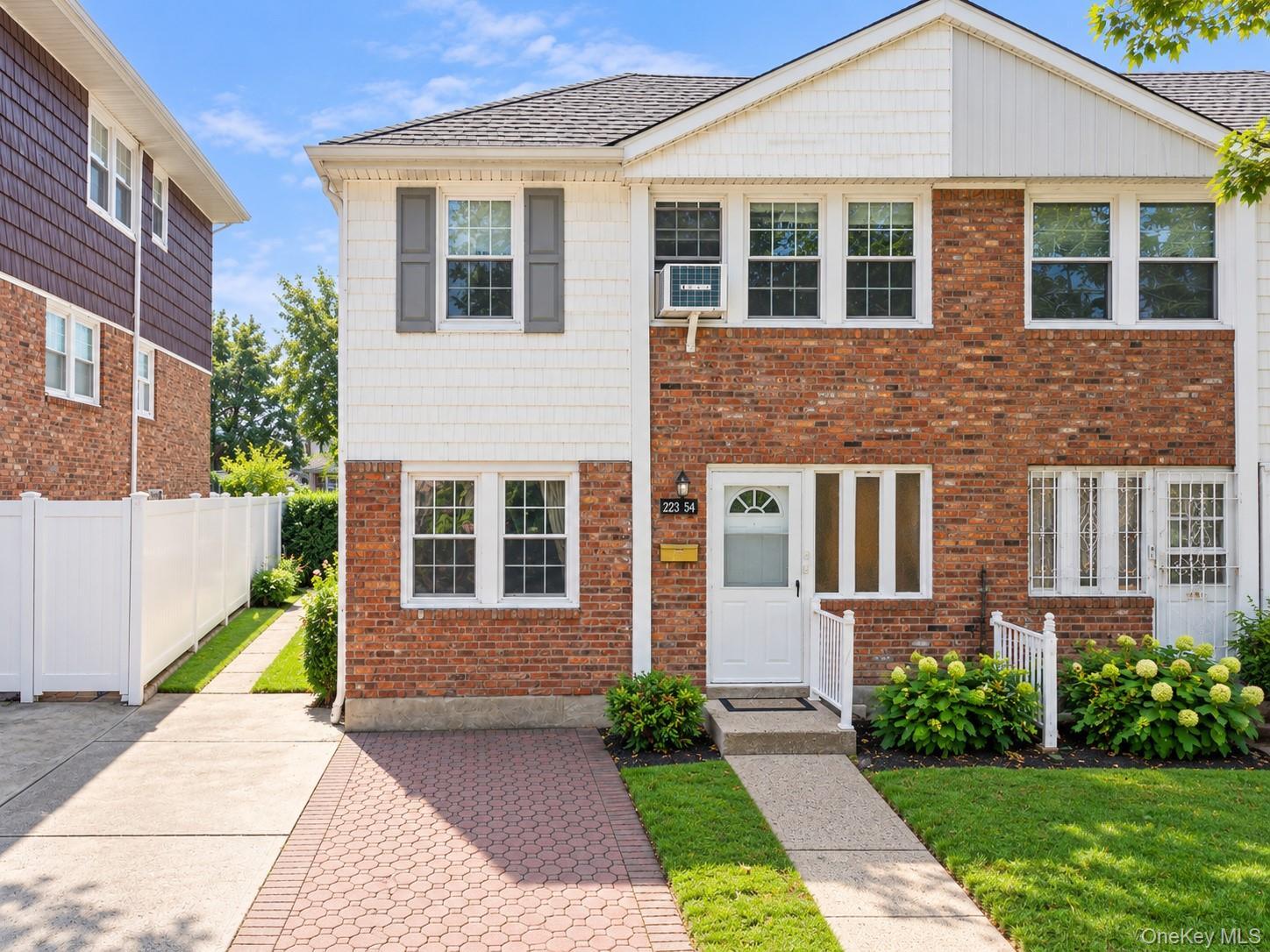 Single Family 56th Road  Queens, NY 11364, MLS-1063453-27
