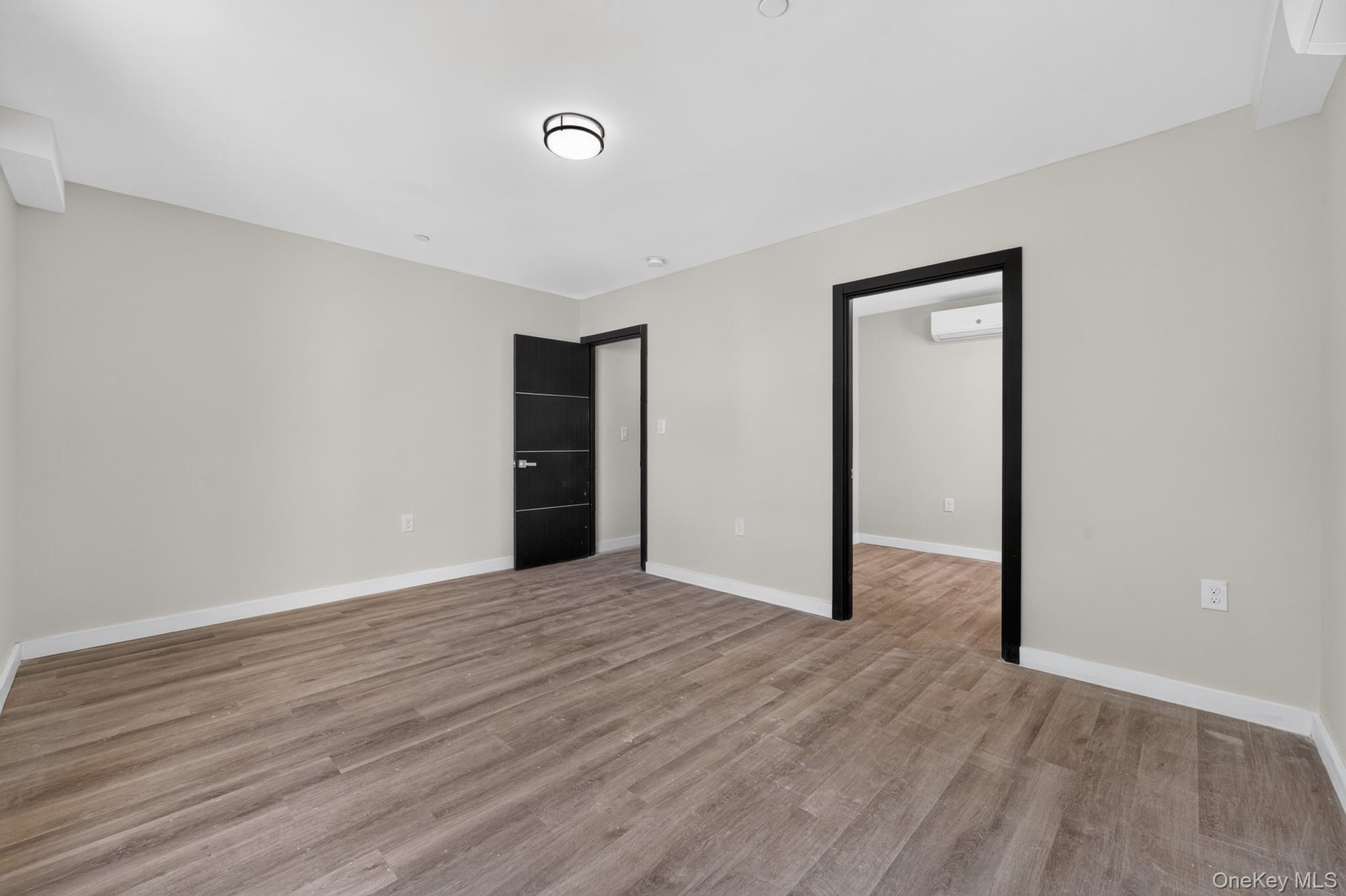 Single Family 124th Street Queens, NY 11418, MLS-1063494-8