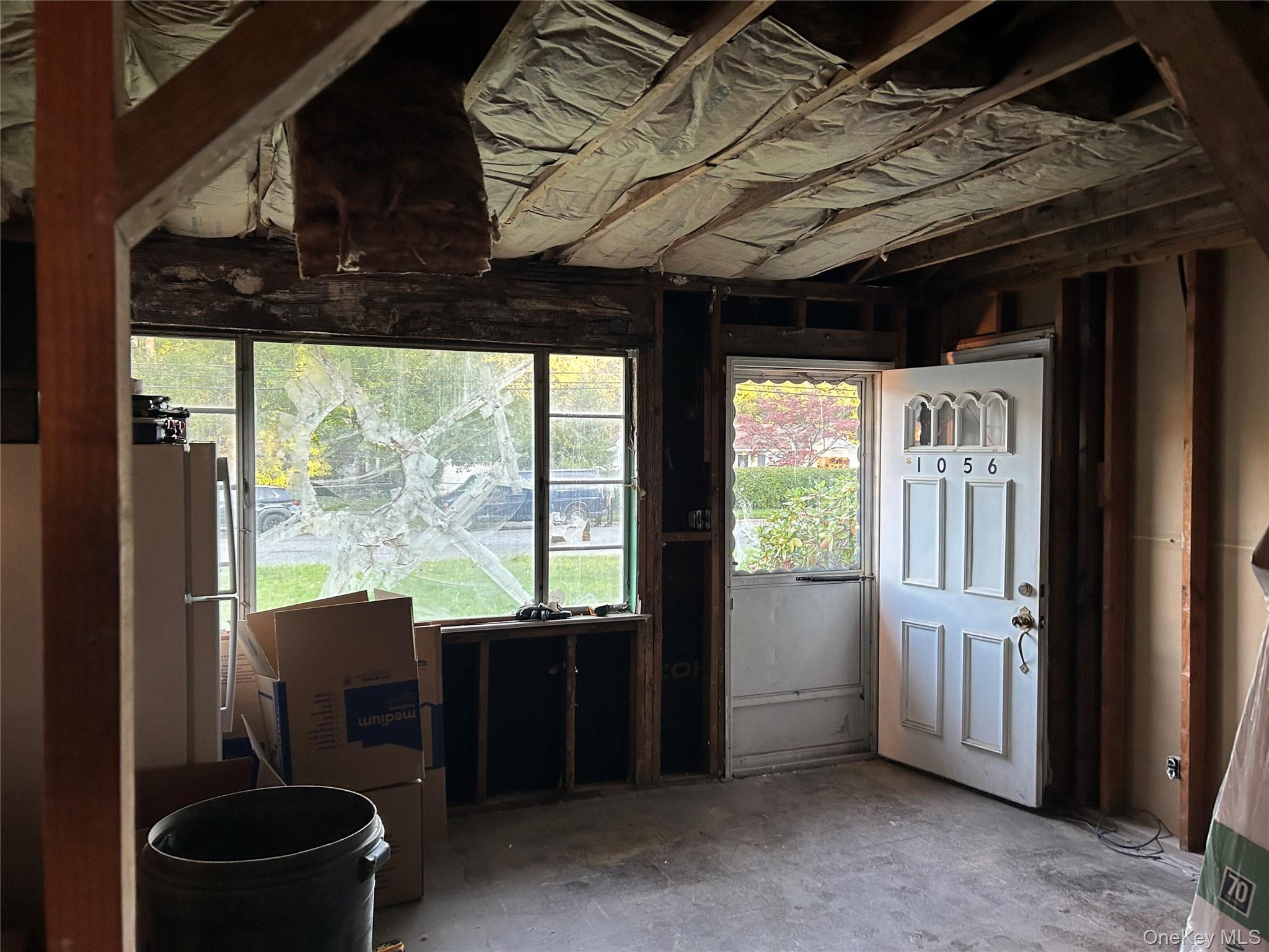 Single Family Bay Shore Avenue Suffolk County, NY 11706, MLS-1063670-11