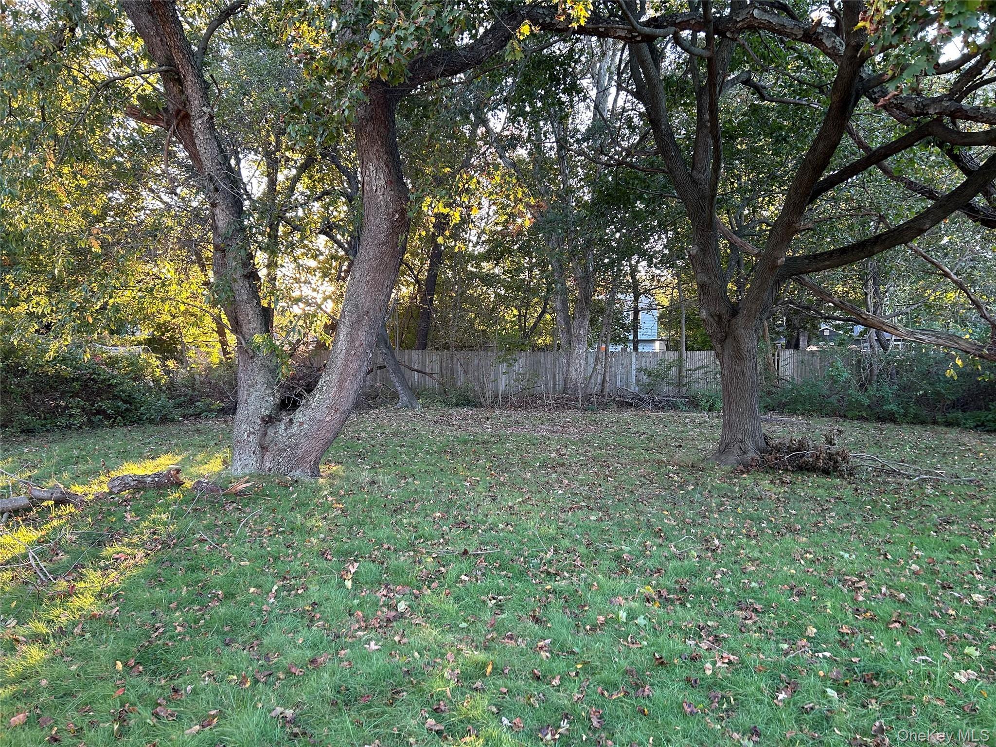 Single Family Bay Shore Avenue Suffolk County, NY 11706, MLS-1063670-8