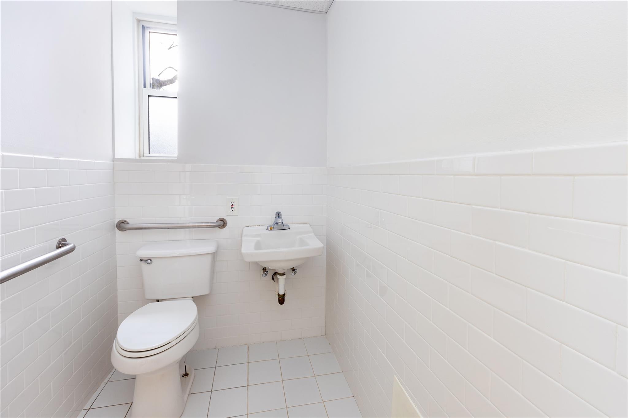 Coop Riverdale  Bronx, NY 10471, MLS-800110-8