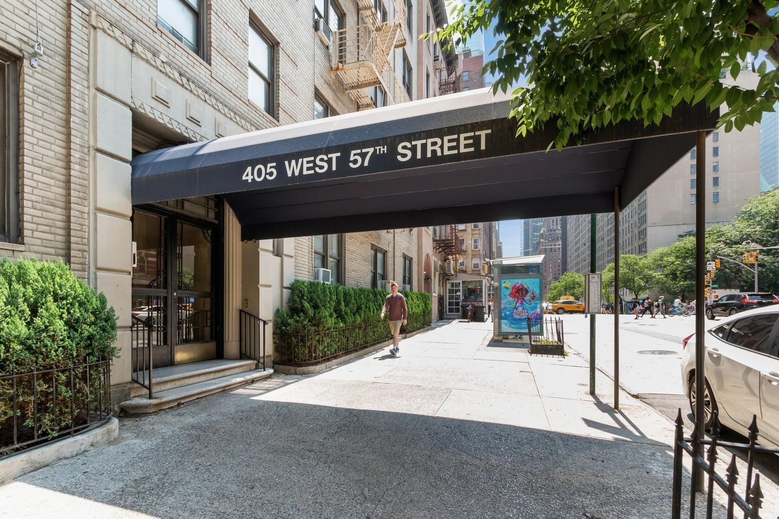 Coop 57th  Manhattan, NY 10019, MLS-800205-2