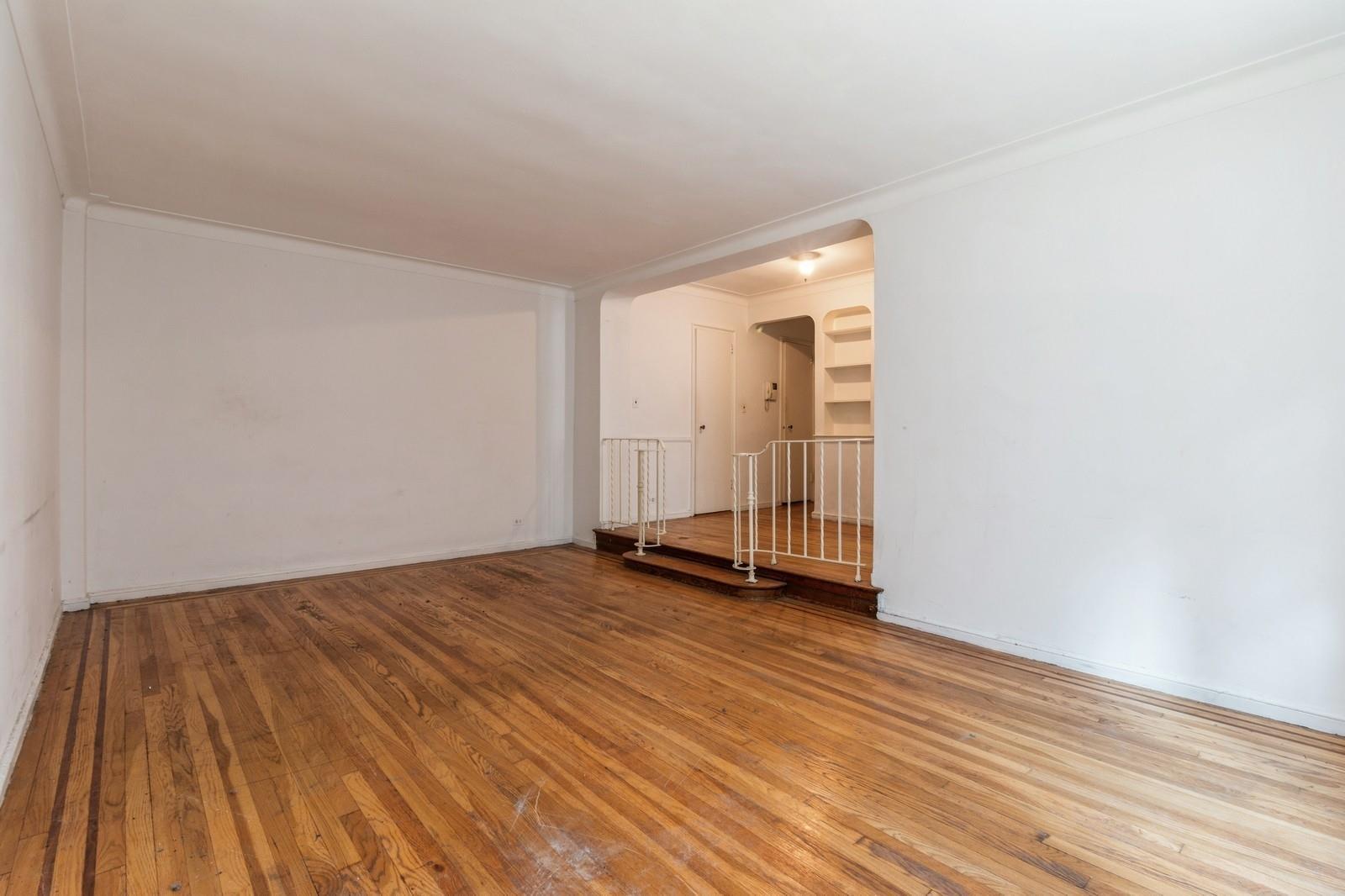 Coop 57th  Manhattan, NY 10019, MLS-800205-5