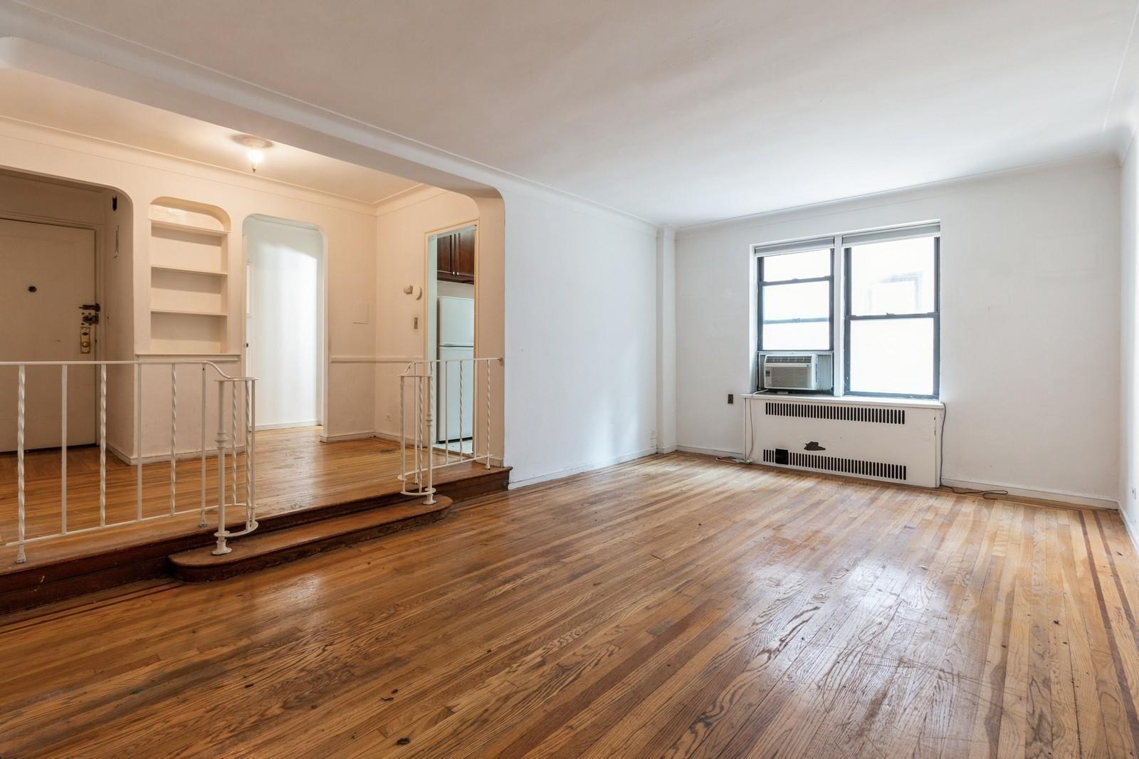 Coop 57th  Manhattan, NY 10019, MLS-800205-8