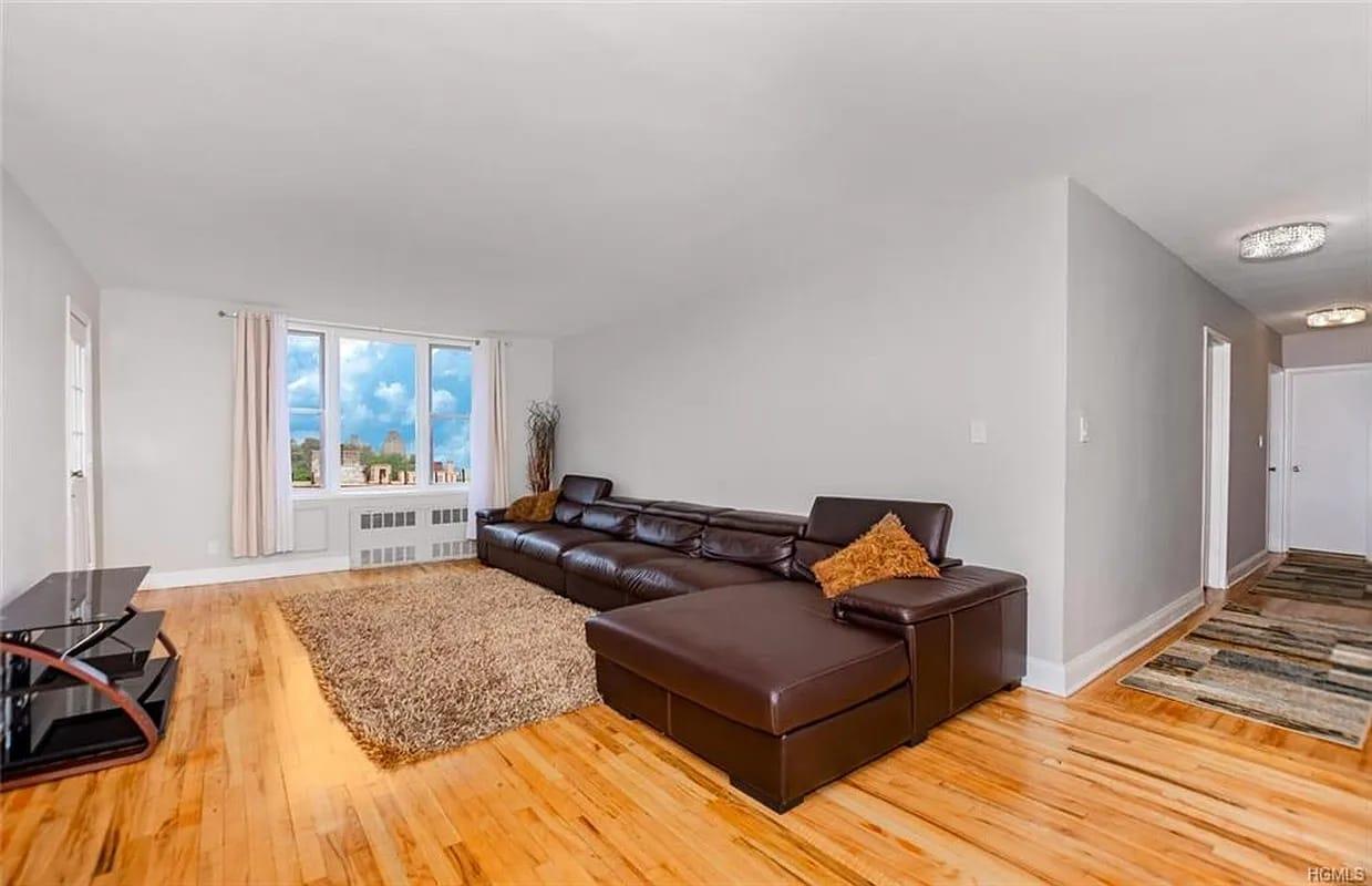 Coop Johnson  Bronx, NY 10463, MLS-800236-2