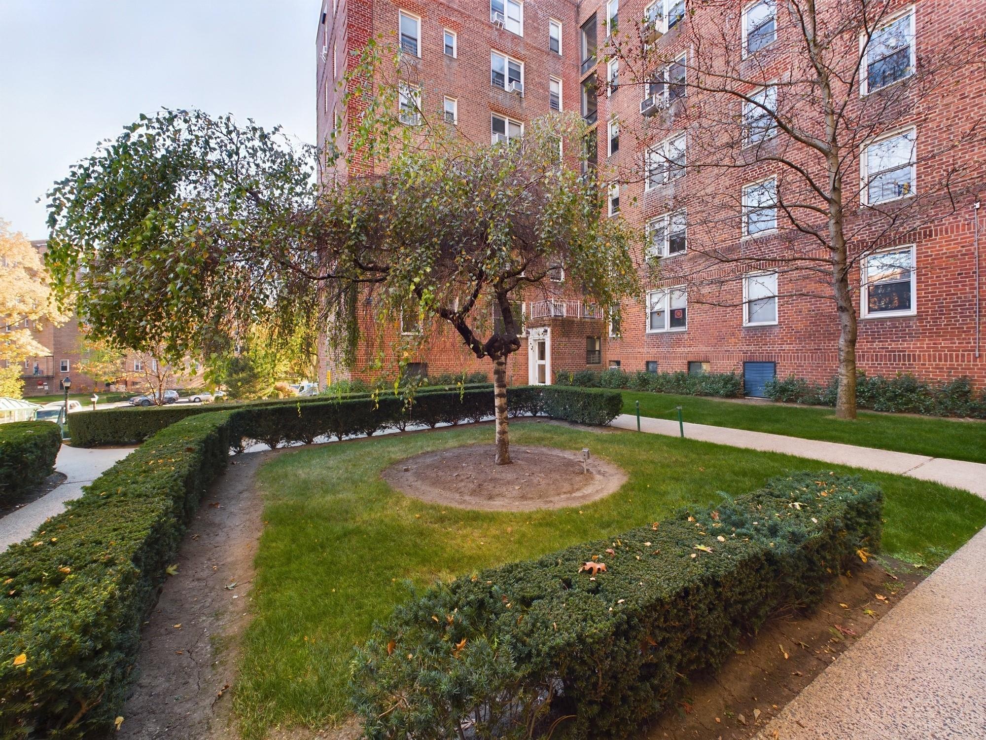 Coop Netherland  Bronx, NY 10471, MLS-800350-23