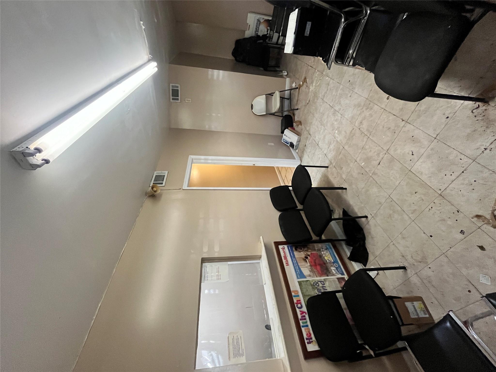 Commercial Lease Morris  Bronx, NY 10451, MLS-800413-16