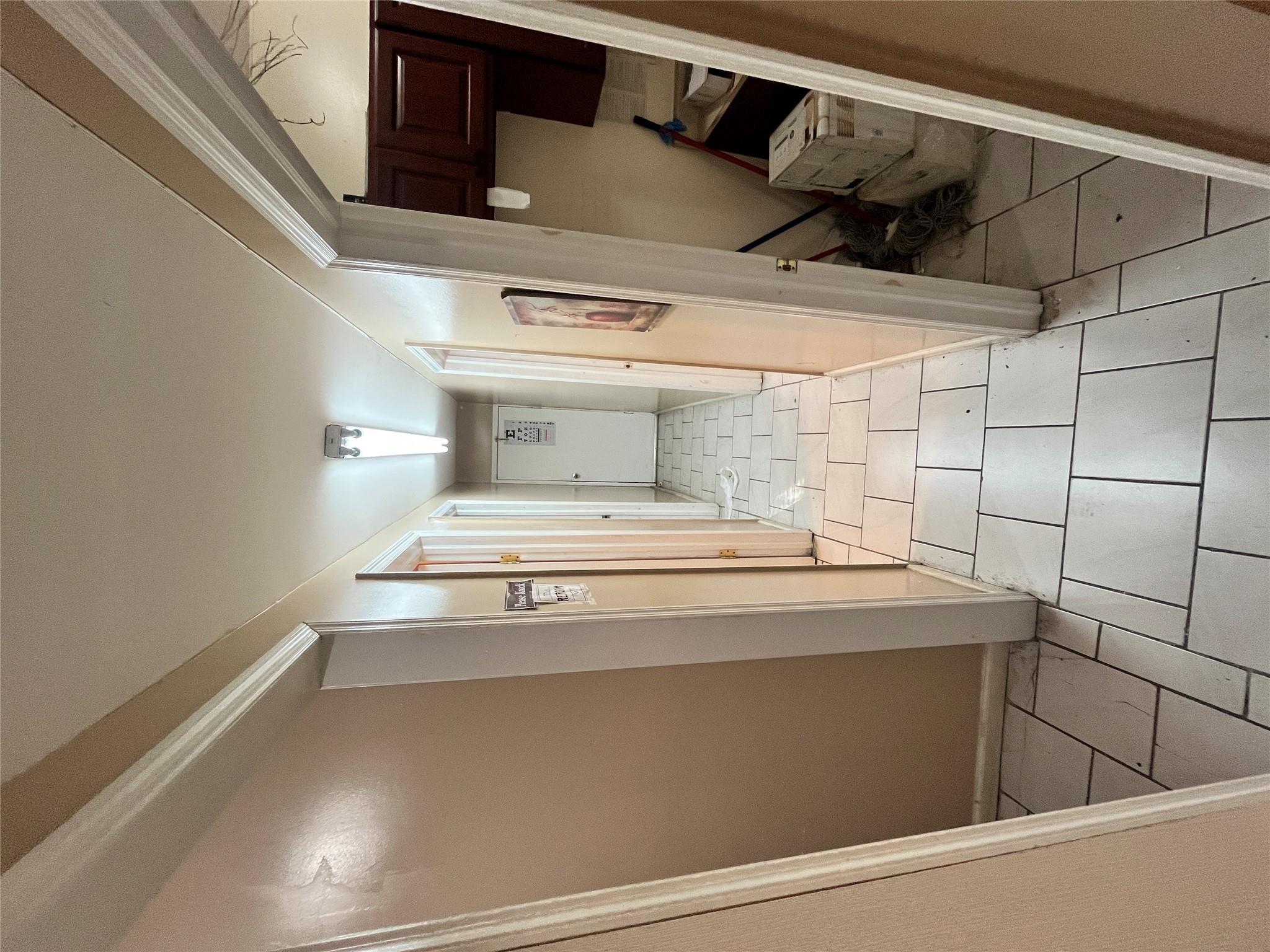 Commercial Lease Morris  Bronx, NY 10451, MLS-800413-18