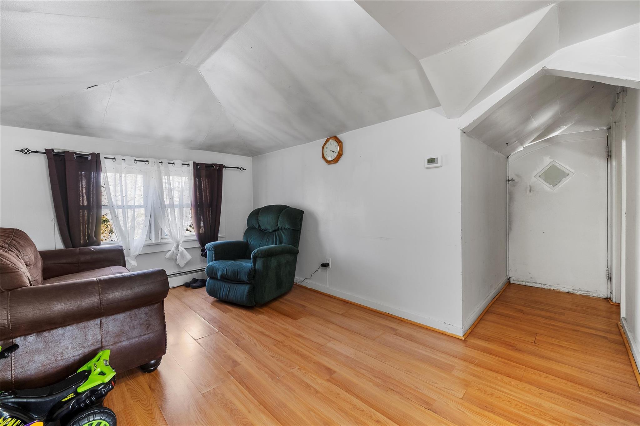 Single Family Hillside  Rockland County, NY 10927, MLS-800495-20