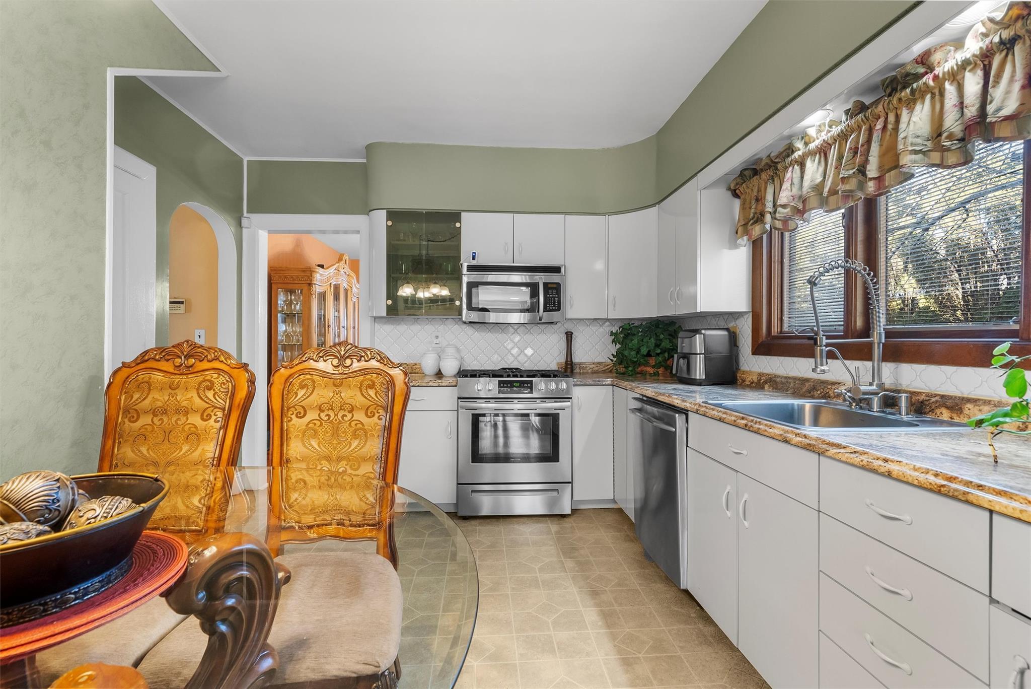 Single Family Hillside  Rockland County, NY 10927, MLS-800495-6