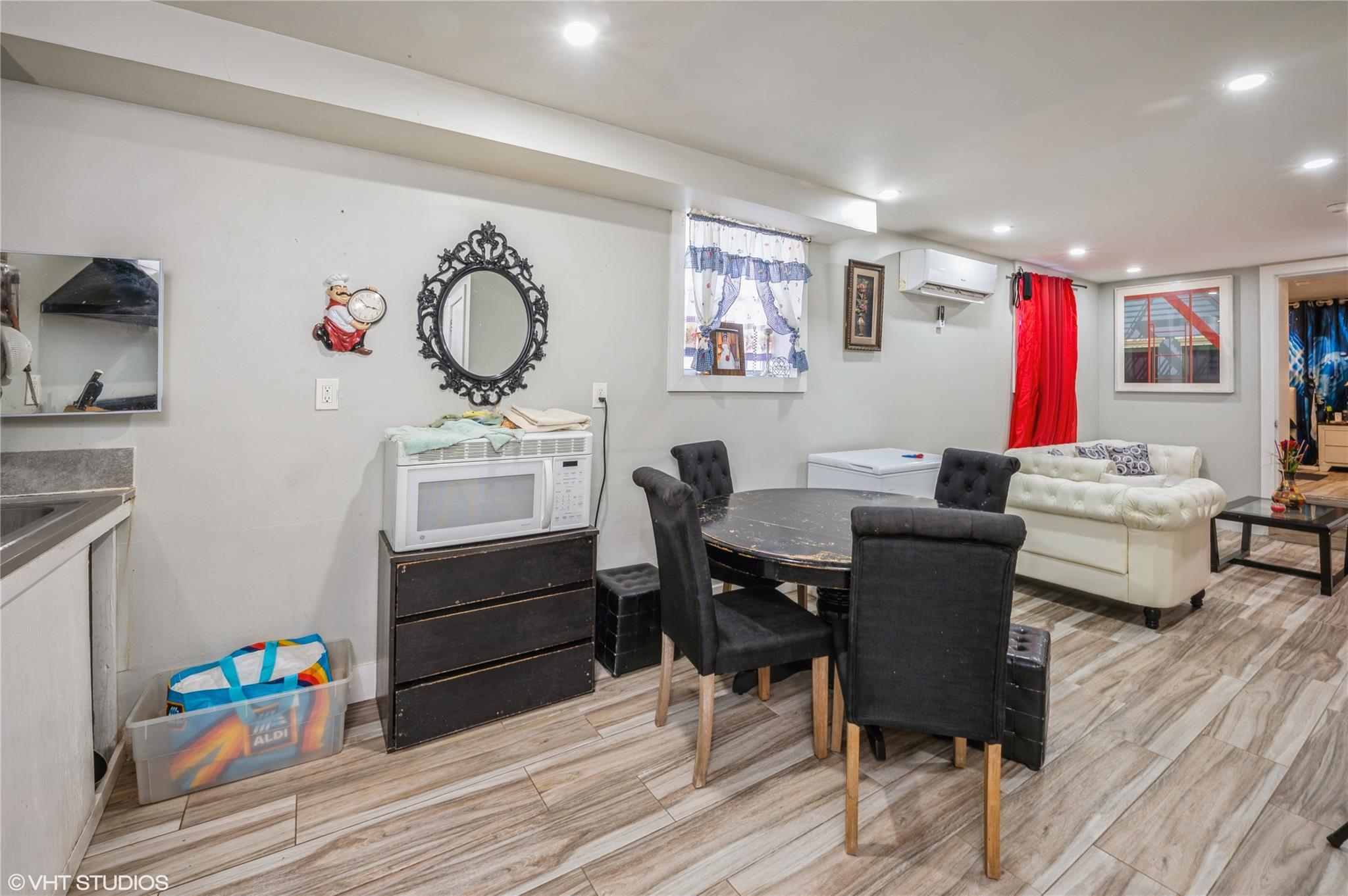 Single Family Saint Pauls  Westchester County, NY 10550, MLS-800952-15