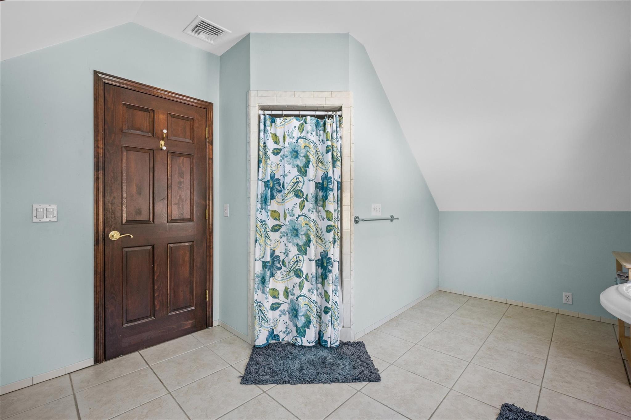 Single Family Browning  Dutchess County, NY 12578, MLS-800986-23