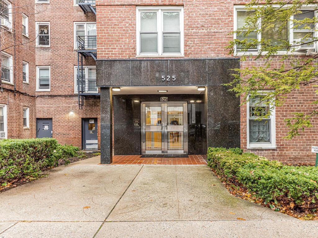 Coop 236th  Bronx, NY 10463, MLS-801320-16