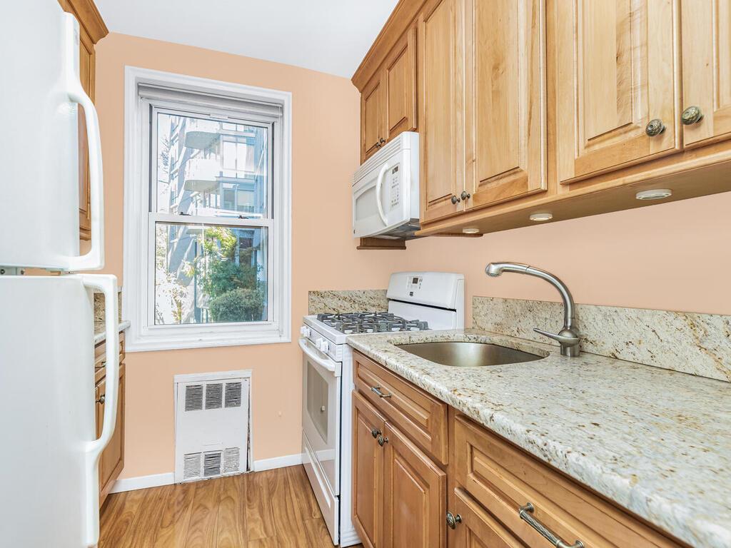 Coop 236th  Bronx, NY 10463, MLS-801320-7