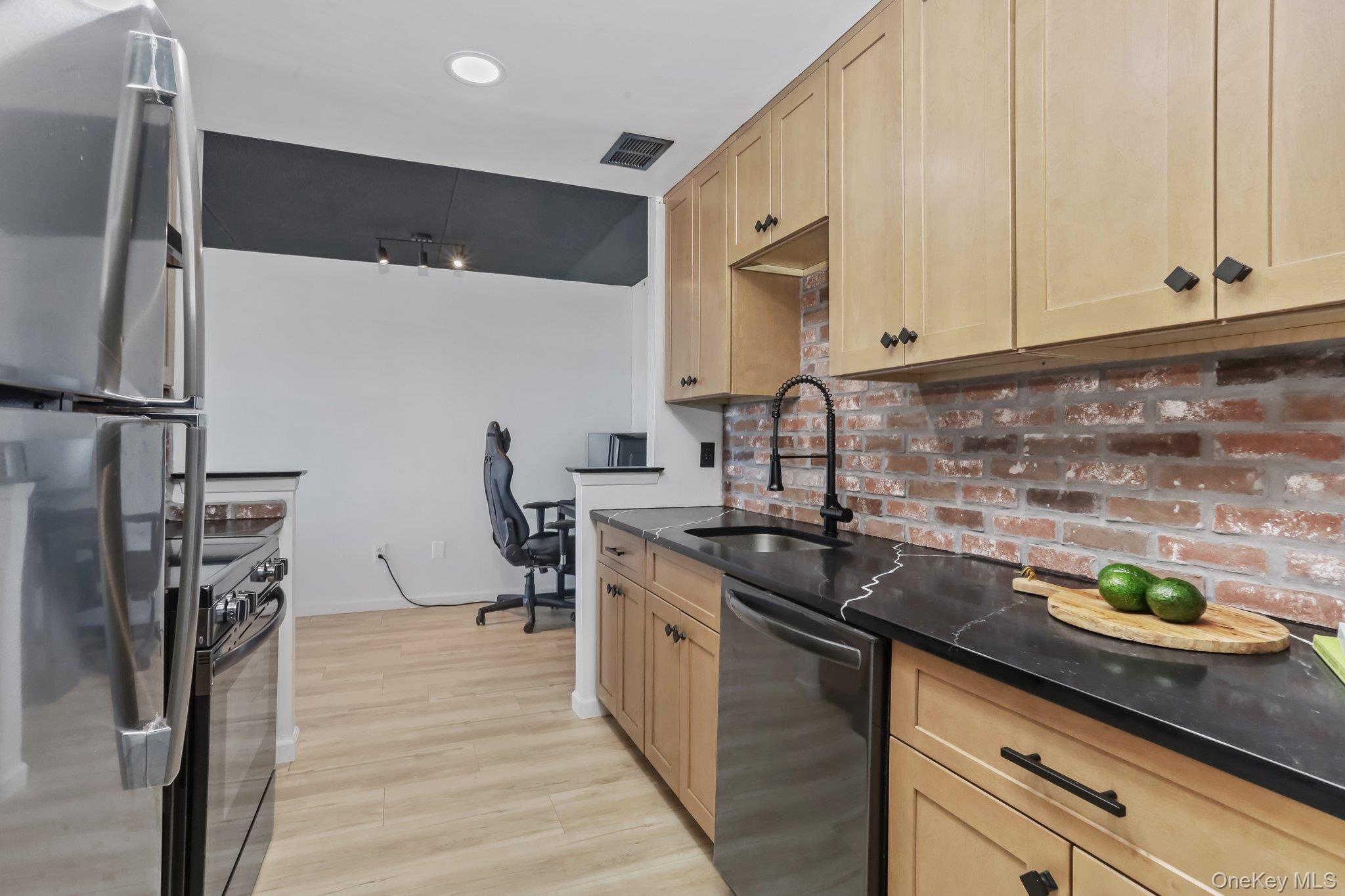 Condo High Point Westchester County, NY 10530, MLS-801519-4