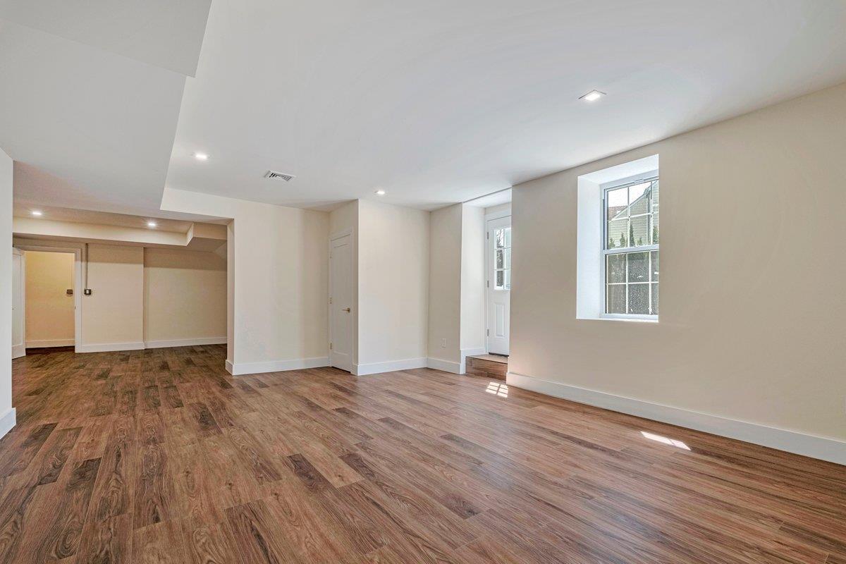 Single Family Weaver  Westchester County, NY 10804, MLS-801522-34