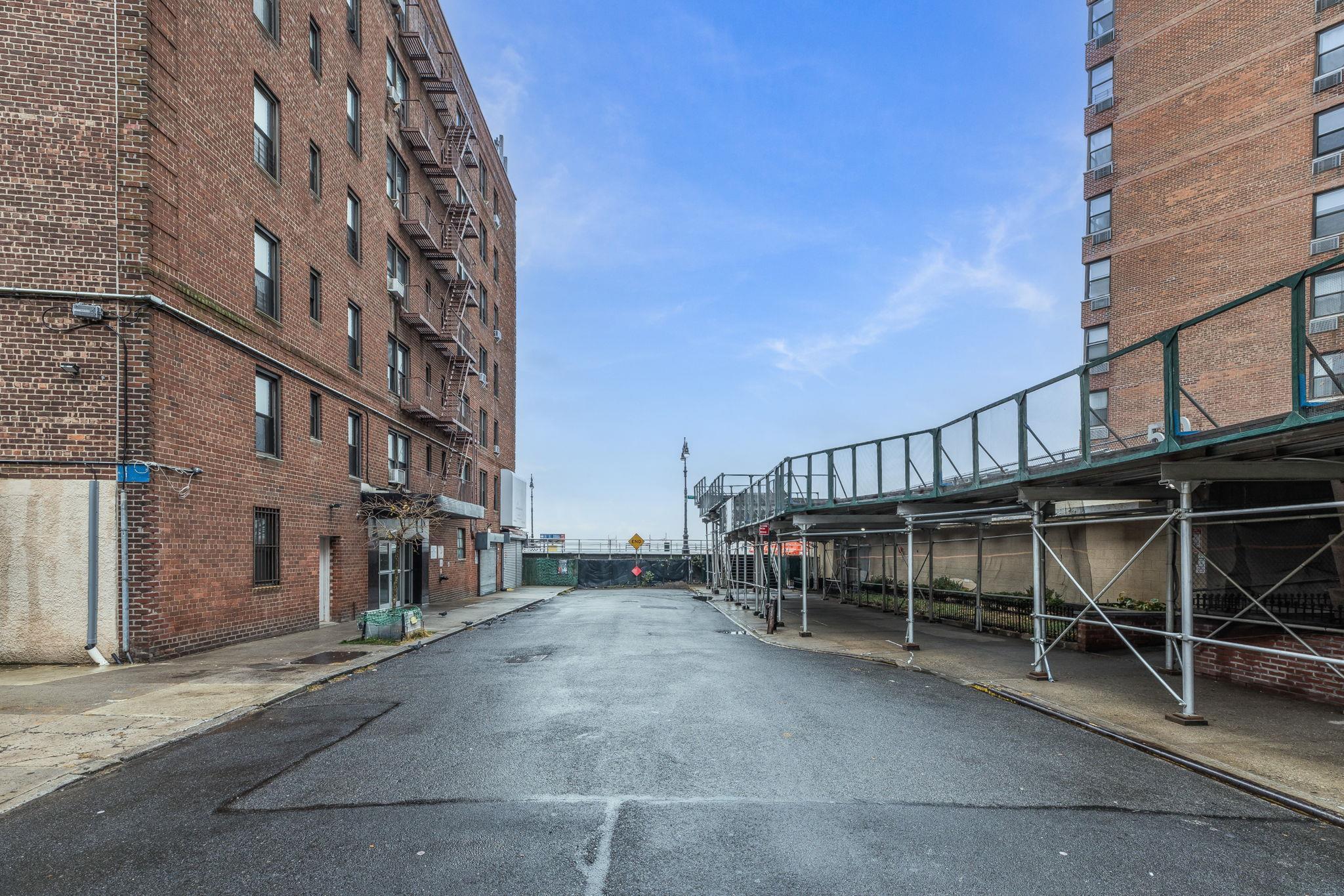 Coop Brighton 1st  Brooklyn, NY 11235, MLS-801570-21