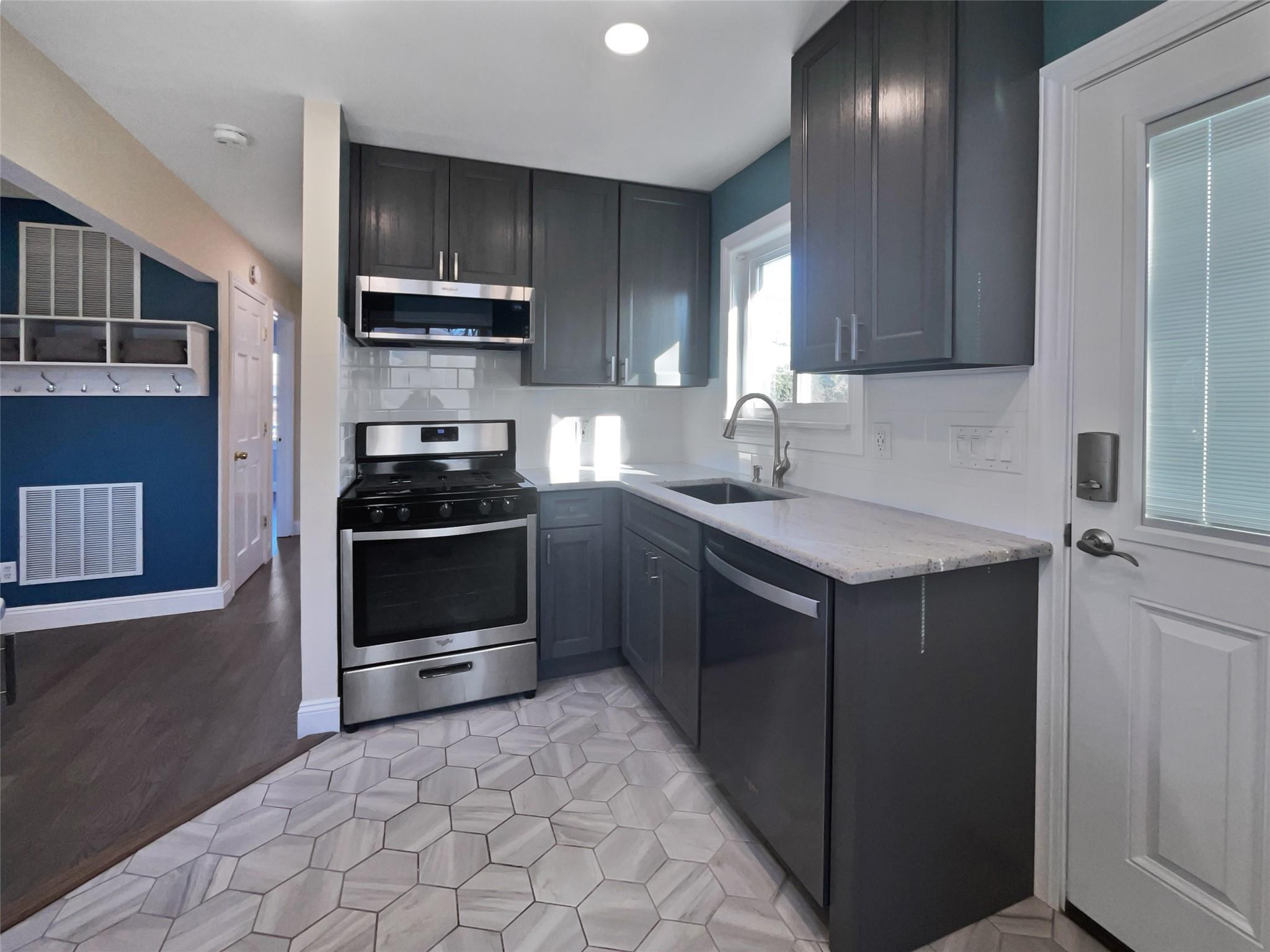 Single Family Lehigh  Suffolk County, NY 11720, MLS-801690-13