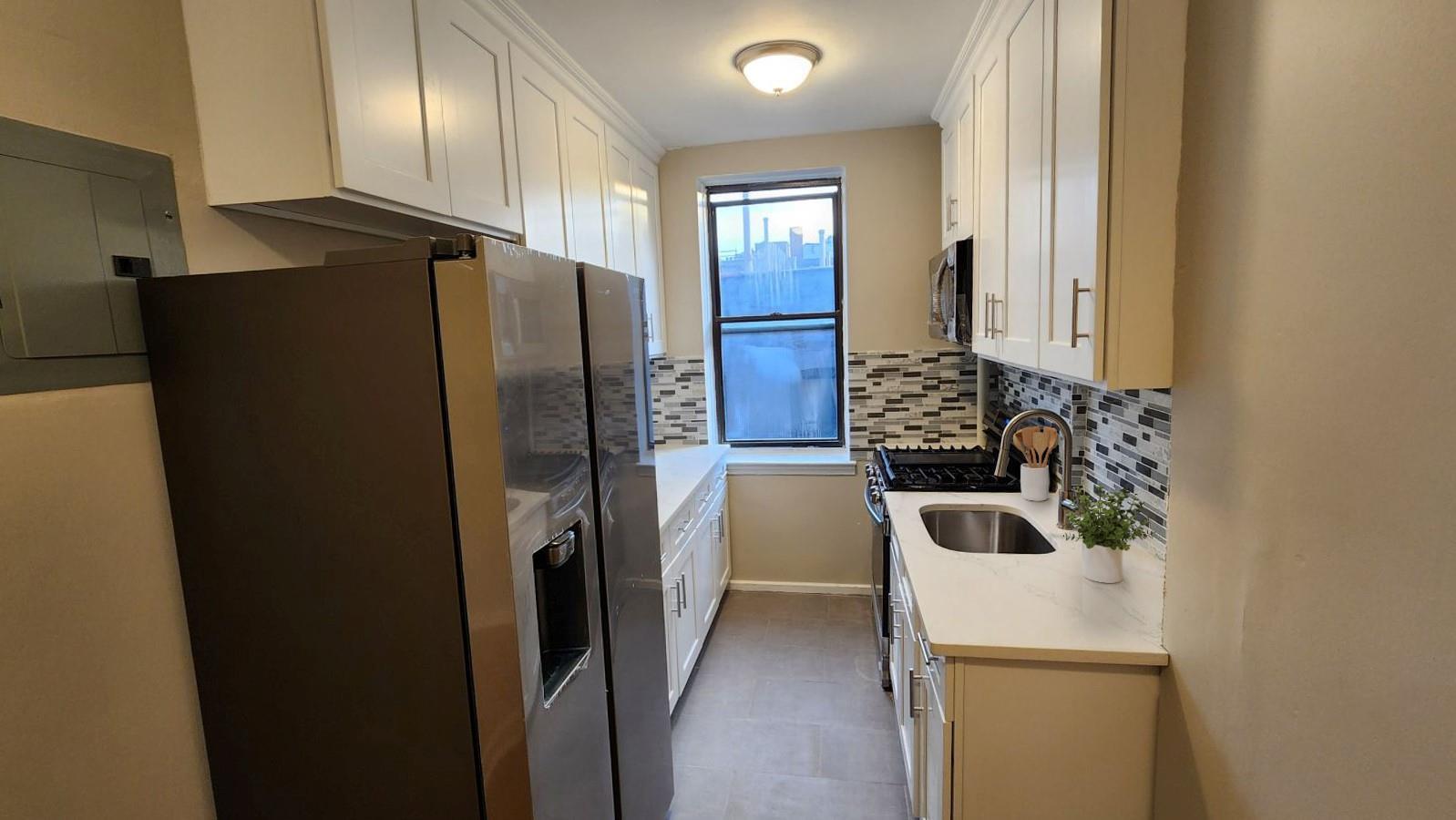 Coop 181st  Manhattan, NY 10033, MLS-801772-2