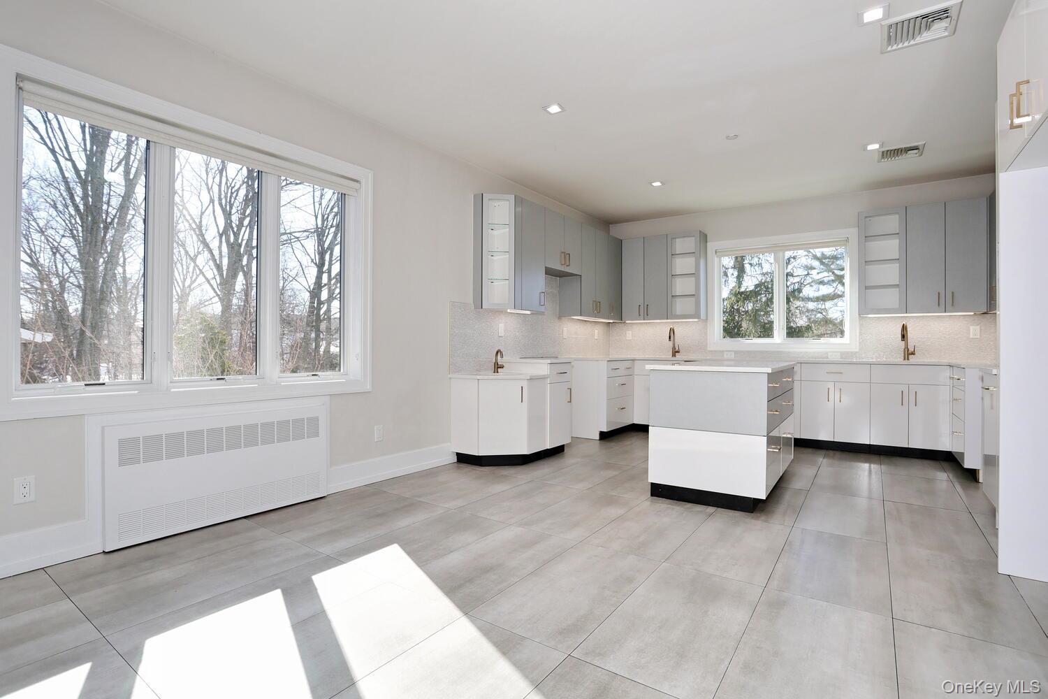 Condo Neil  Rockland County, NY 10977, MLS-801773-11