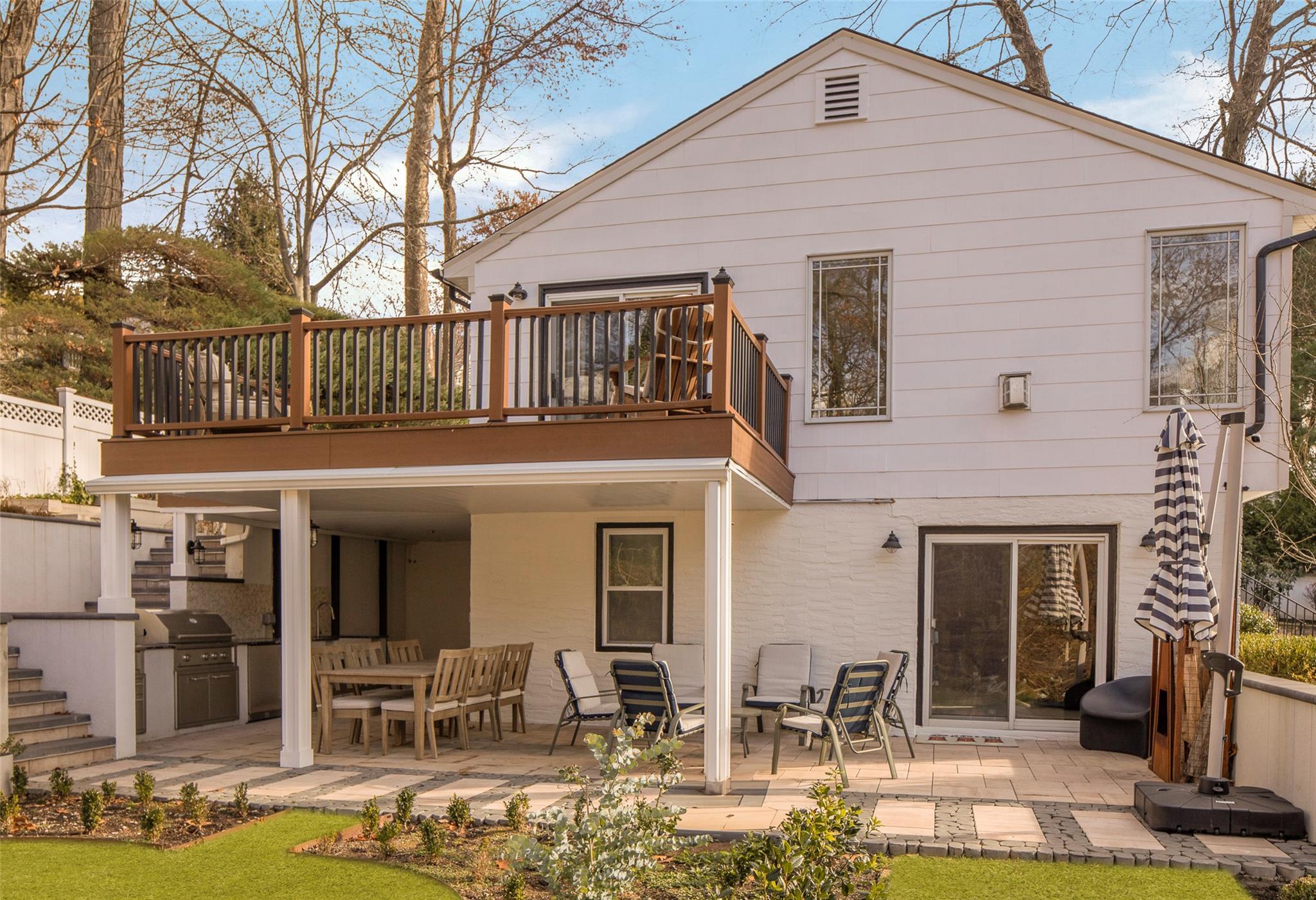 Single Family Burkewood  Westchester County, NY 10552, MLS-801906-21