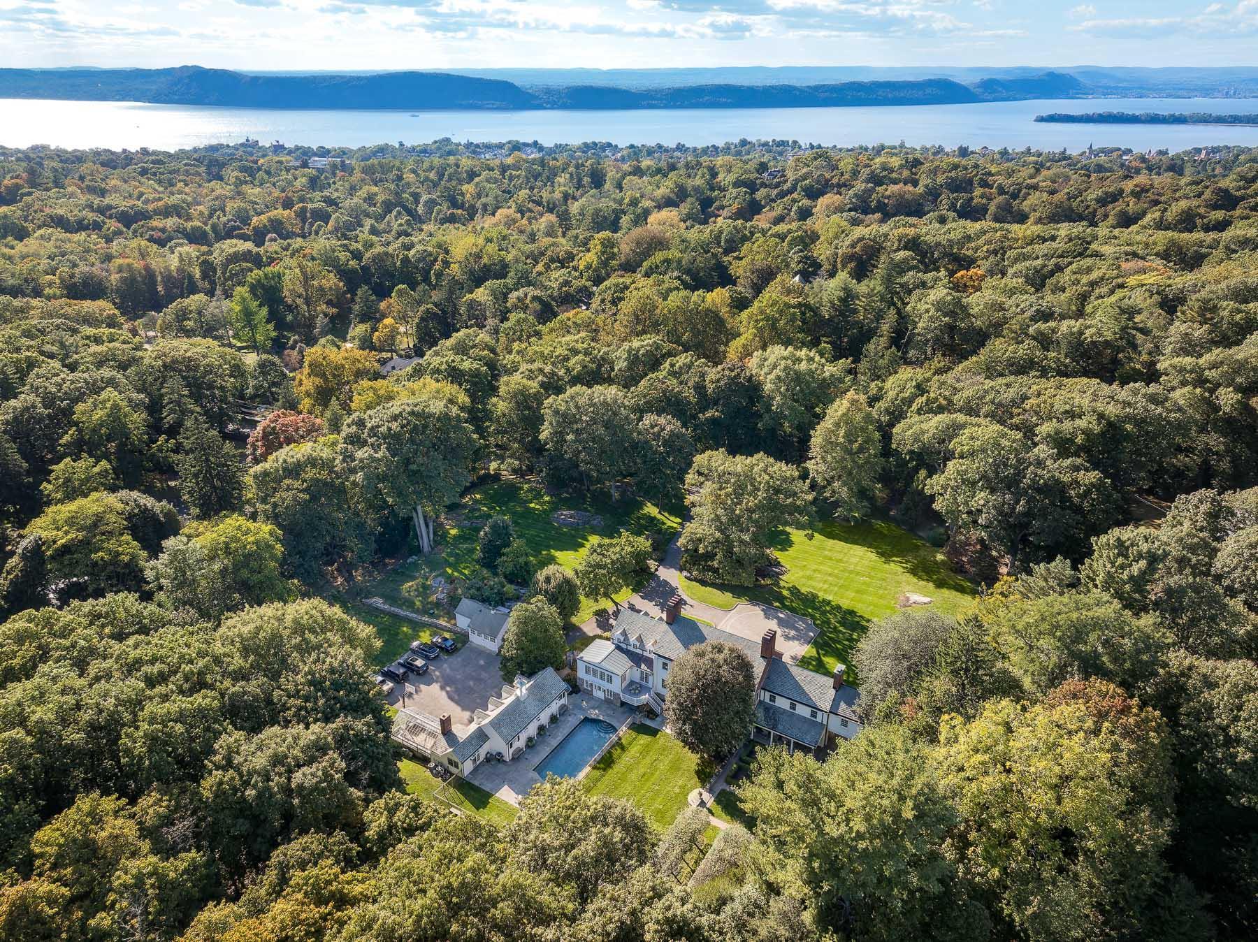 Single Family Old Briarcliff  Westchester County, NY 10510, MLS-802014-49