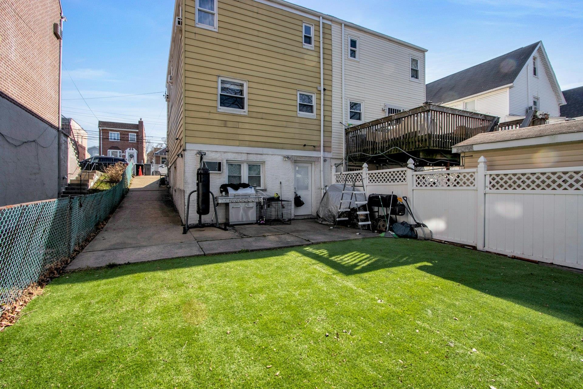 Single Family Swinton  Bronx, NY 10465, MLS-802056-22
