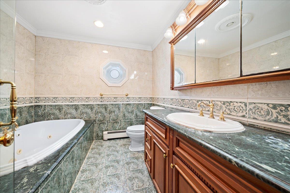 Single Family Gibbs  Suffolk County, NY 11701, MLS-802265-30