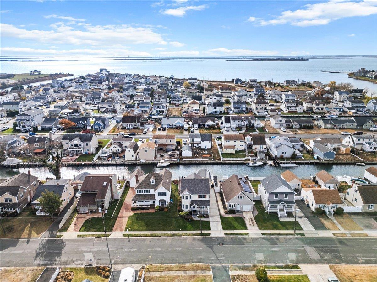 Single Family Gibbs  Suffolk County, NY 11701, MLS-802265-40