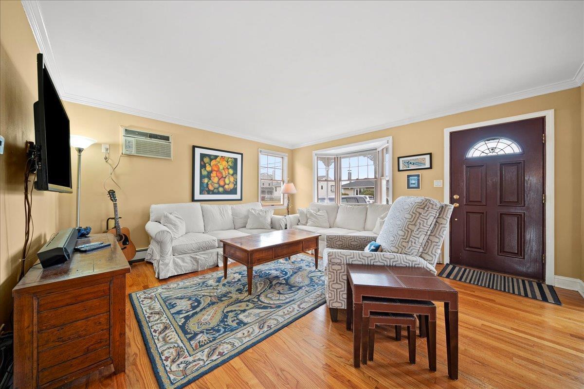 Single Family Gibbs  Suffolk County, NY 11701, MLS-802265-5