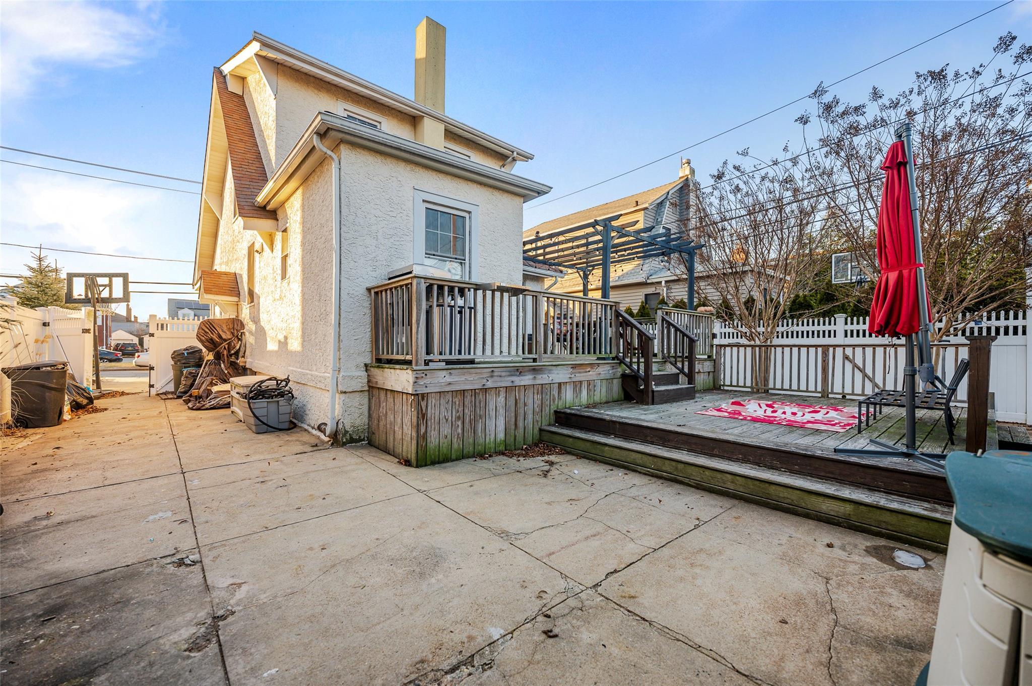 Single Family Franklin  Nassau County, NY 11561, MLS-802270-22