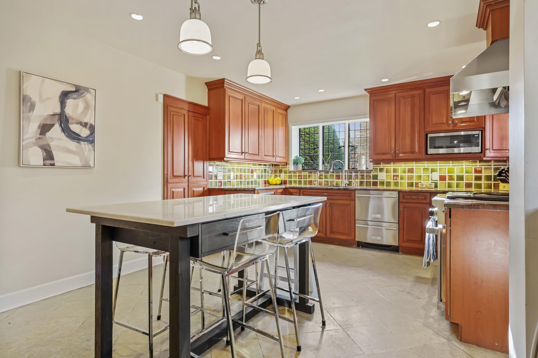 Single Family Westway  Westchester County, NY 10708, MLS-802413-15