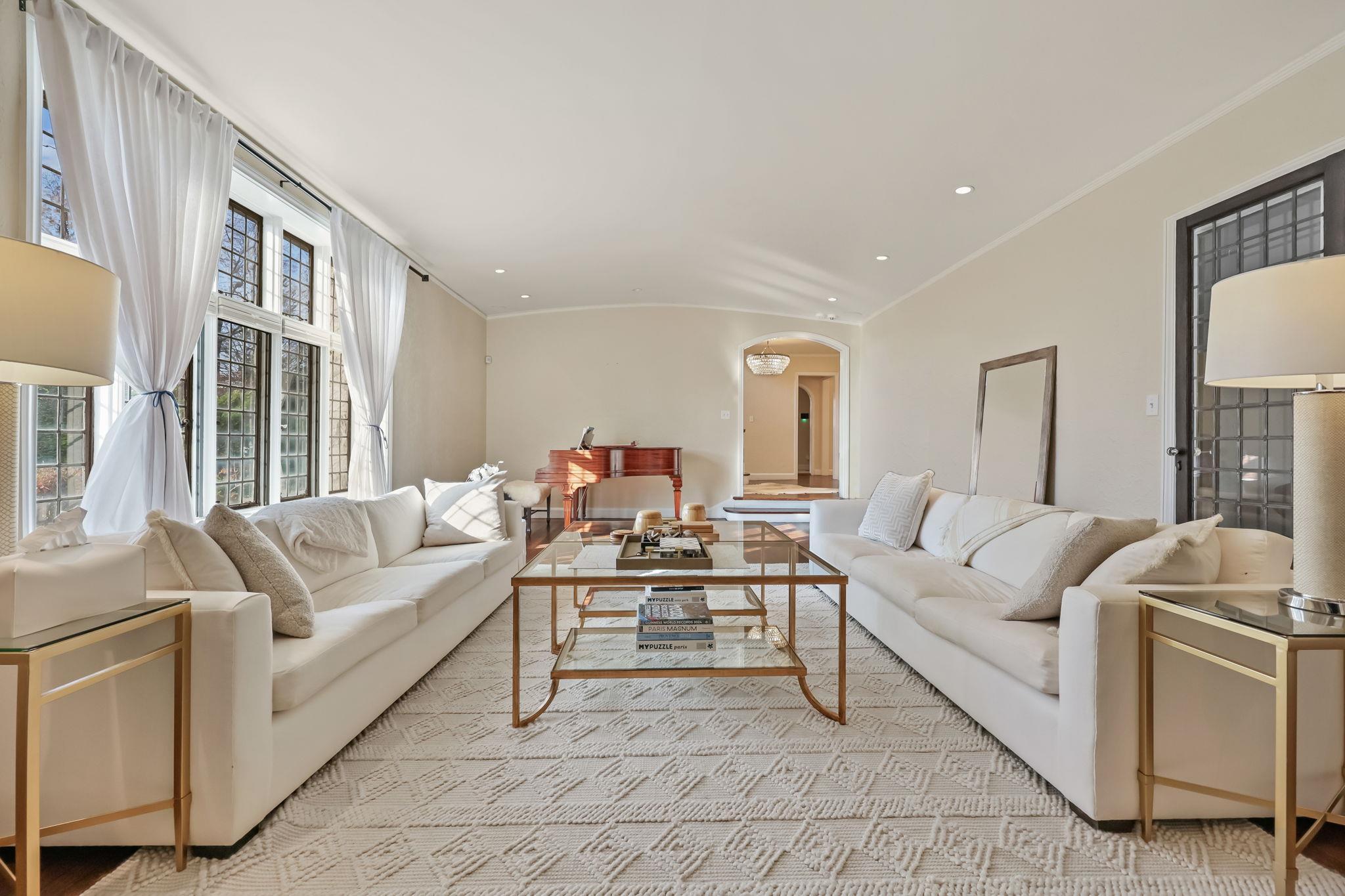 Single Family Westway  Westchester County, NY 10708, MLS-802413-8