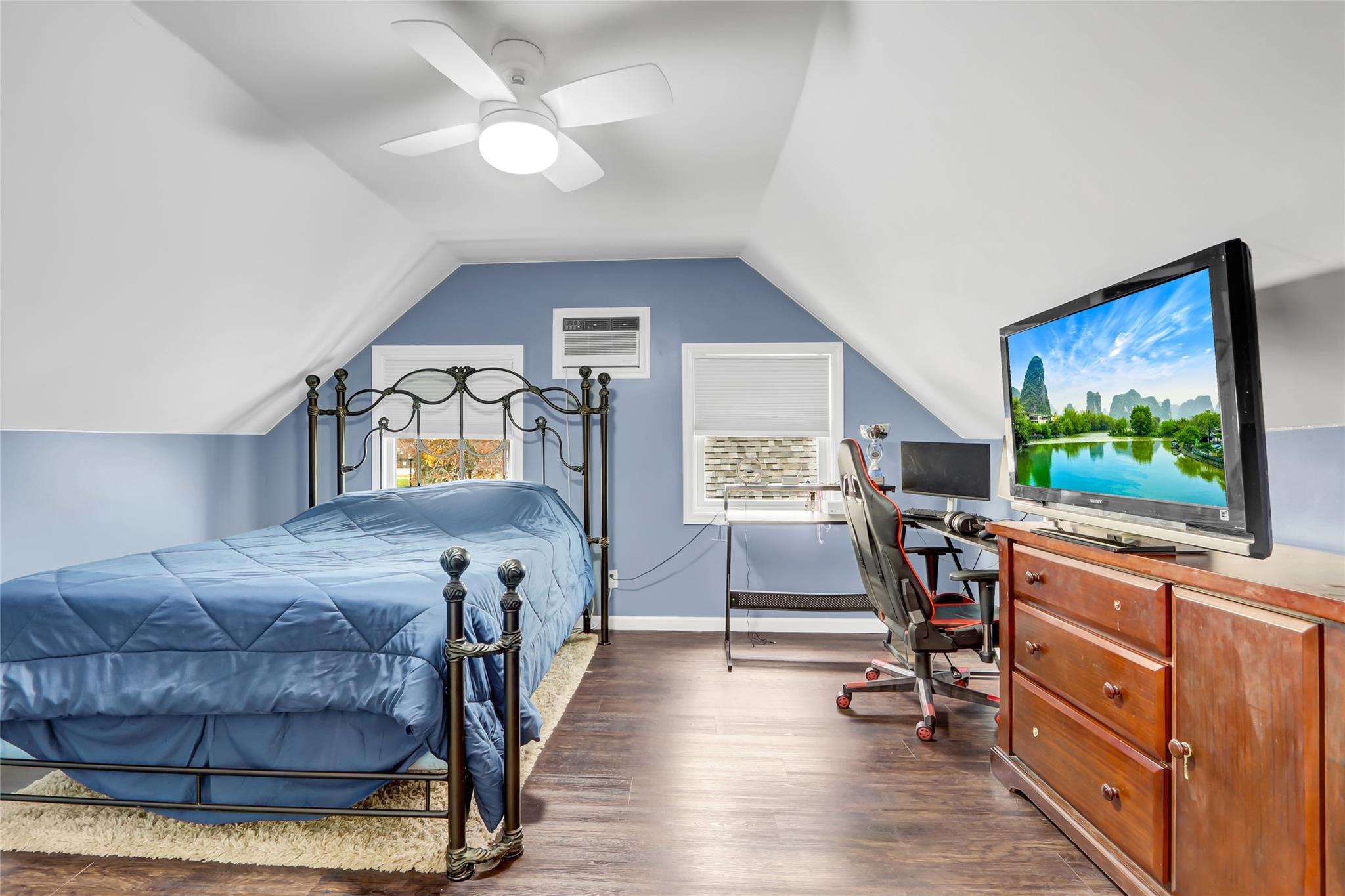 Single Family Cliff  Nassau County, NY 11756, MLS-802430-17
