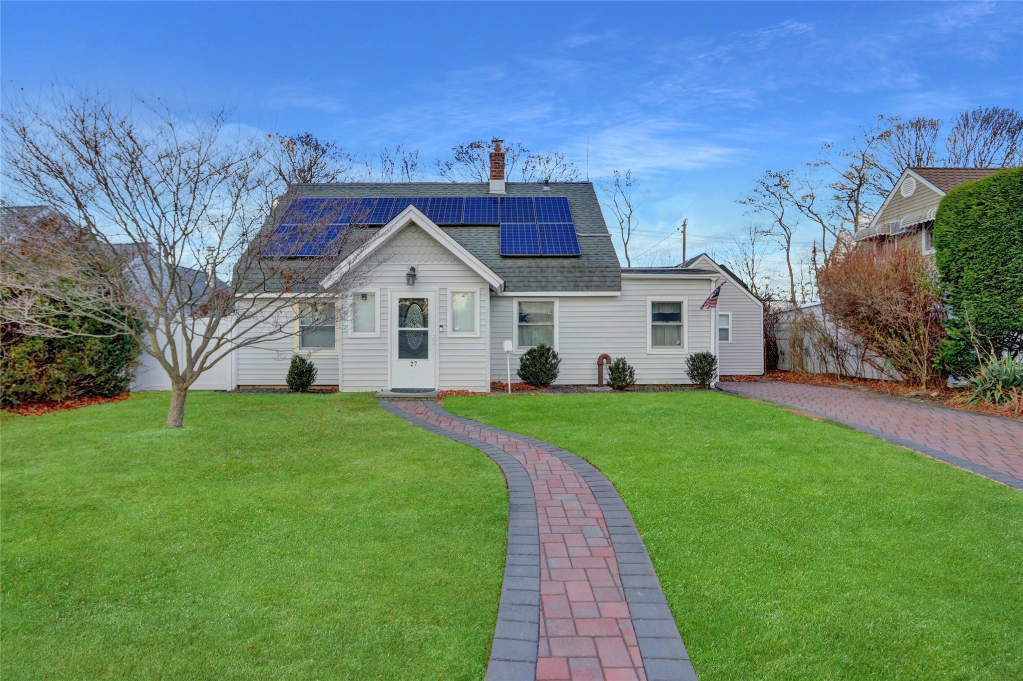 Single Family Cliff  Nassau County, NY 11756, MLS-802430-2