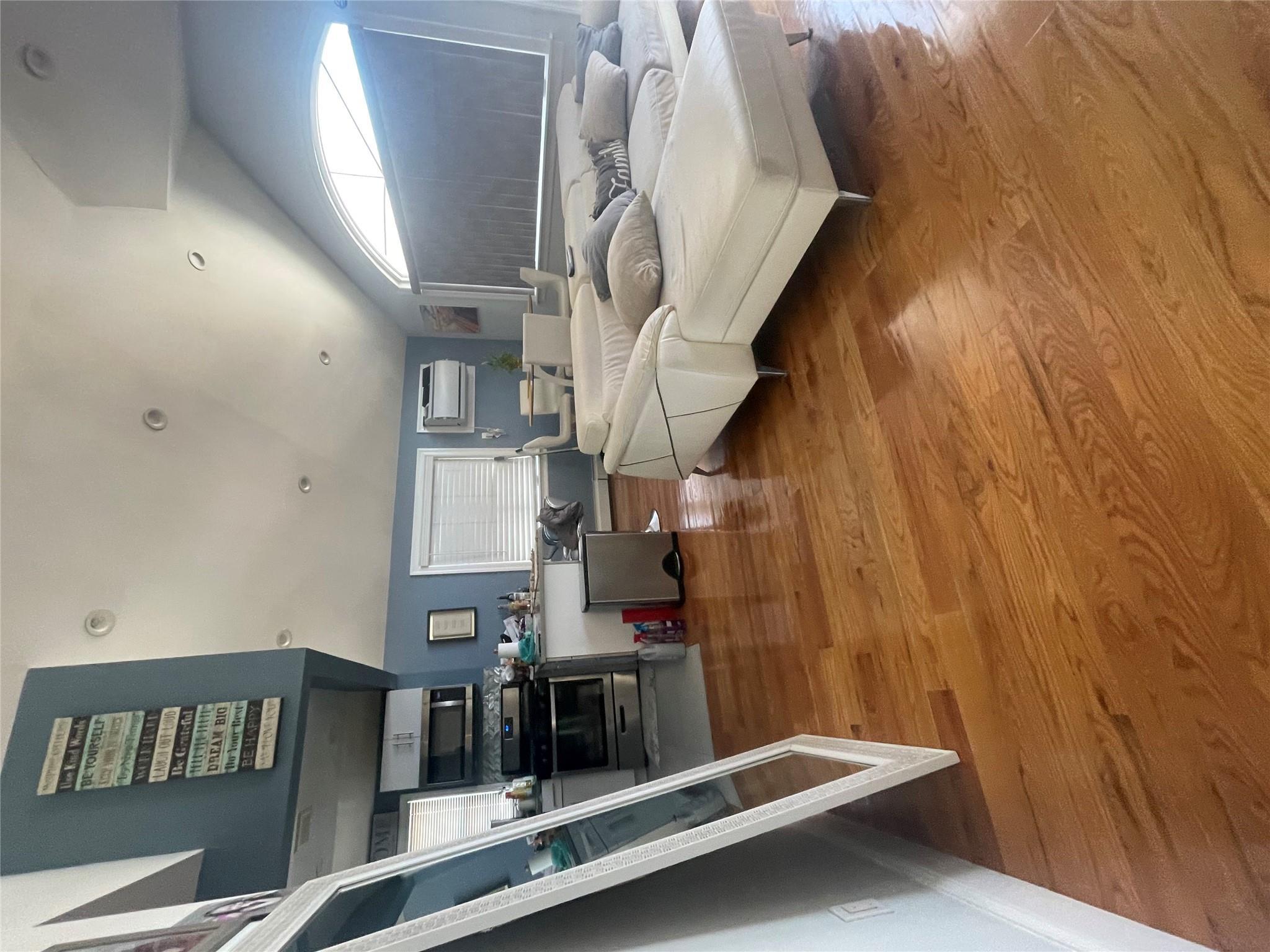 Single Family Edgewood  Queens, NY 11413, MLS-802502-2