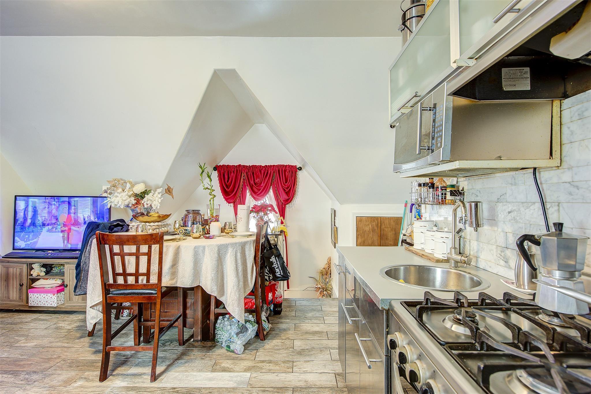 Single Family Jerome  Brooklyn, NY 11207, MLS-802727-37