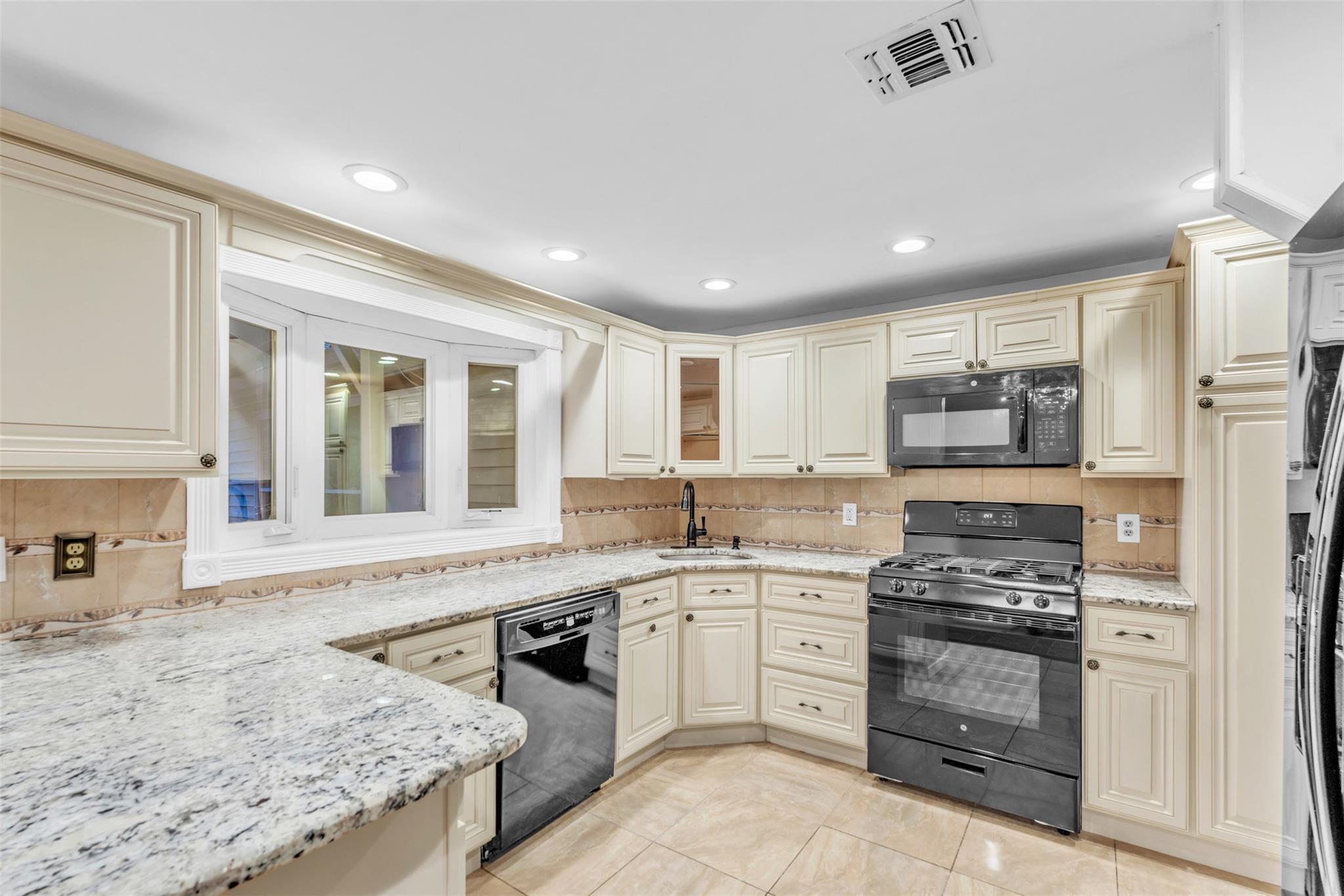 Single Family Laroe  Orange County, NY 10918, MLS-802863-12