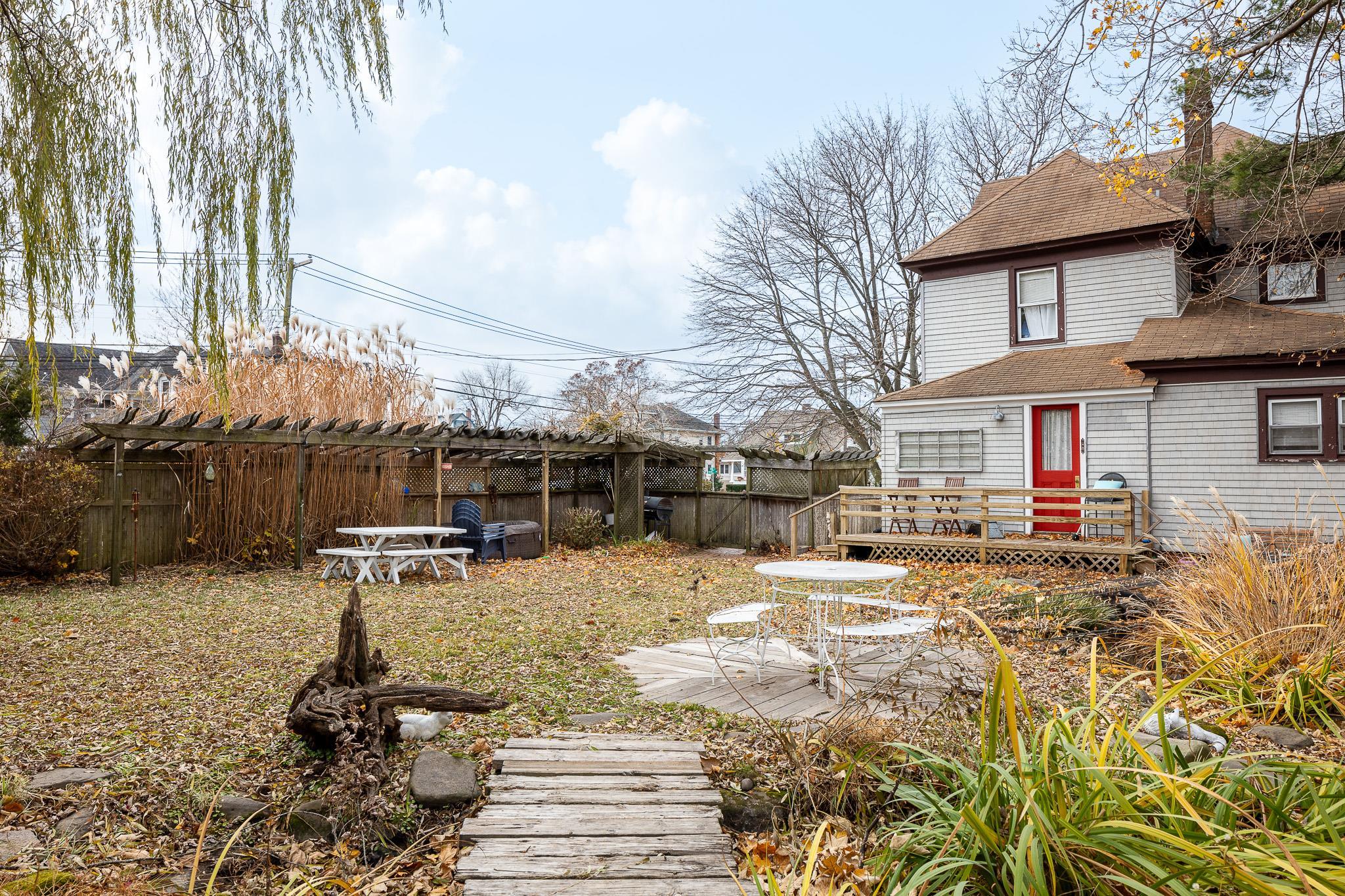 Single Family Cedar  Suffolk County, NY 11772, MLS-803050-37