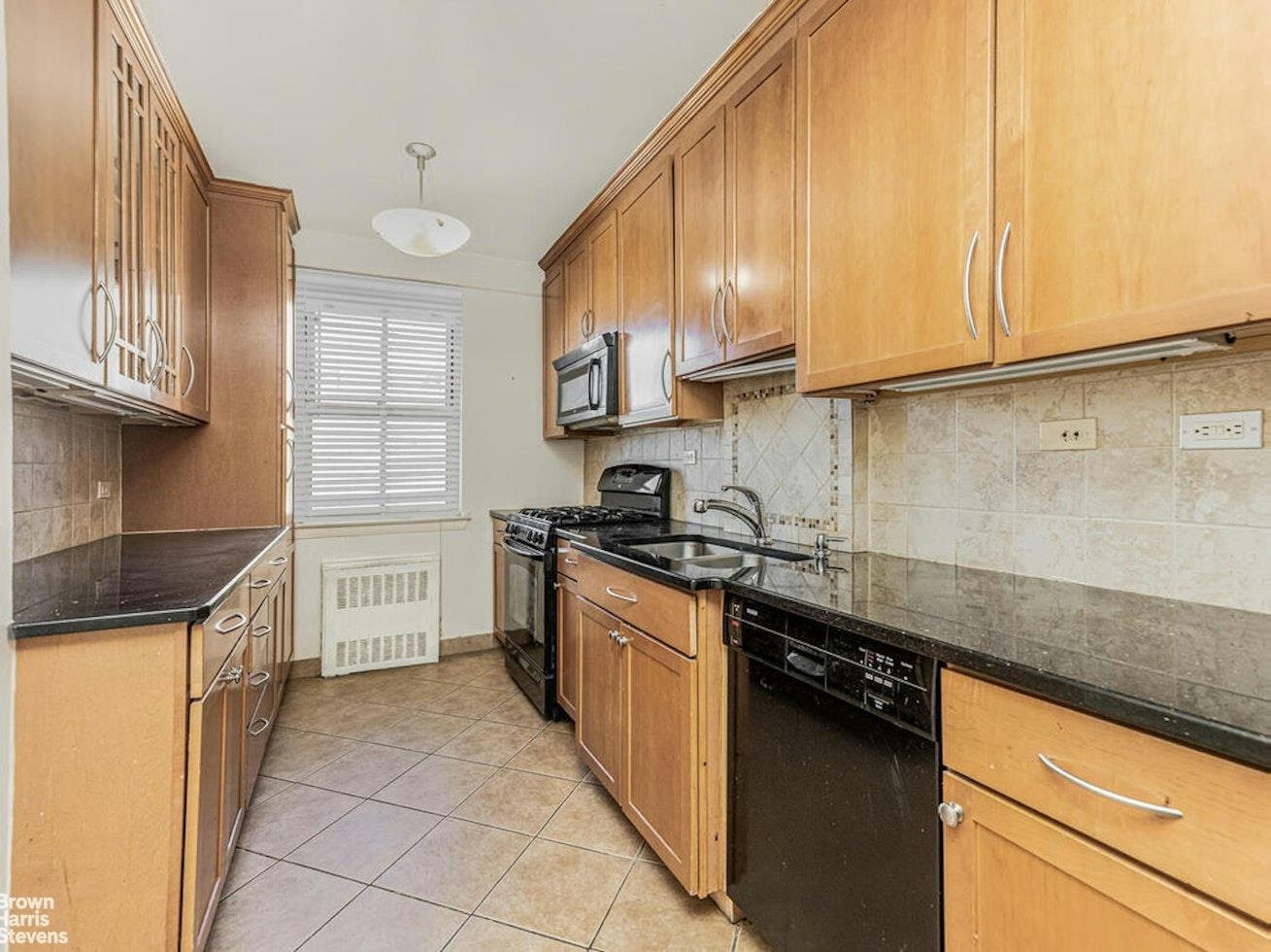 Coop Henry Hudson  Bronx, NY 10463, MLS-803105-8