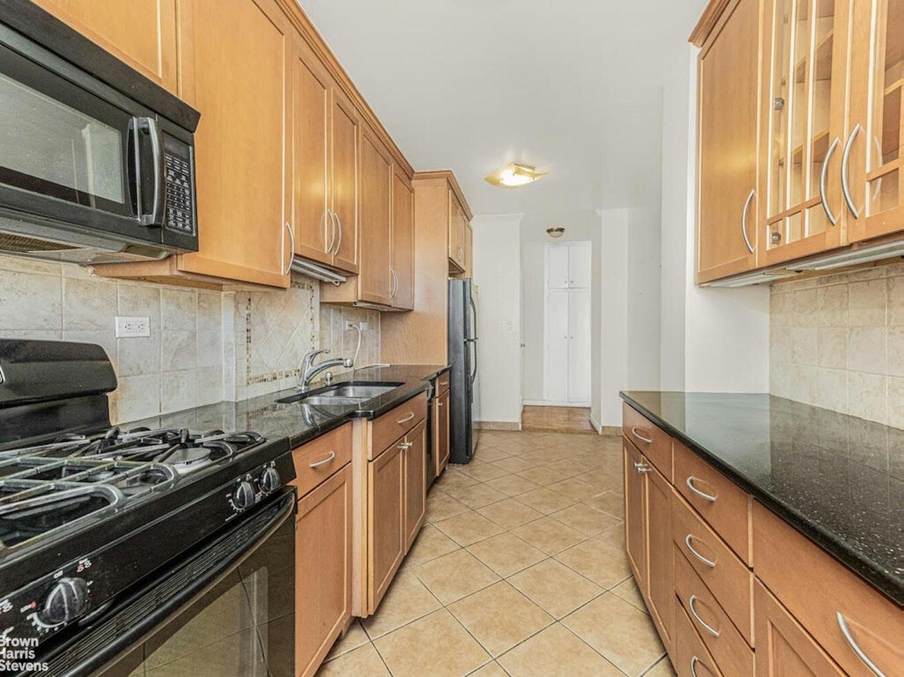 Coop Henry Hudson  Bronx, NY 10463, MLS-803105-9