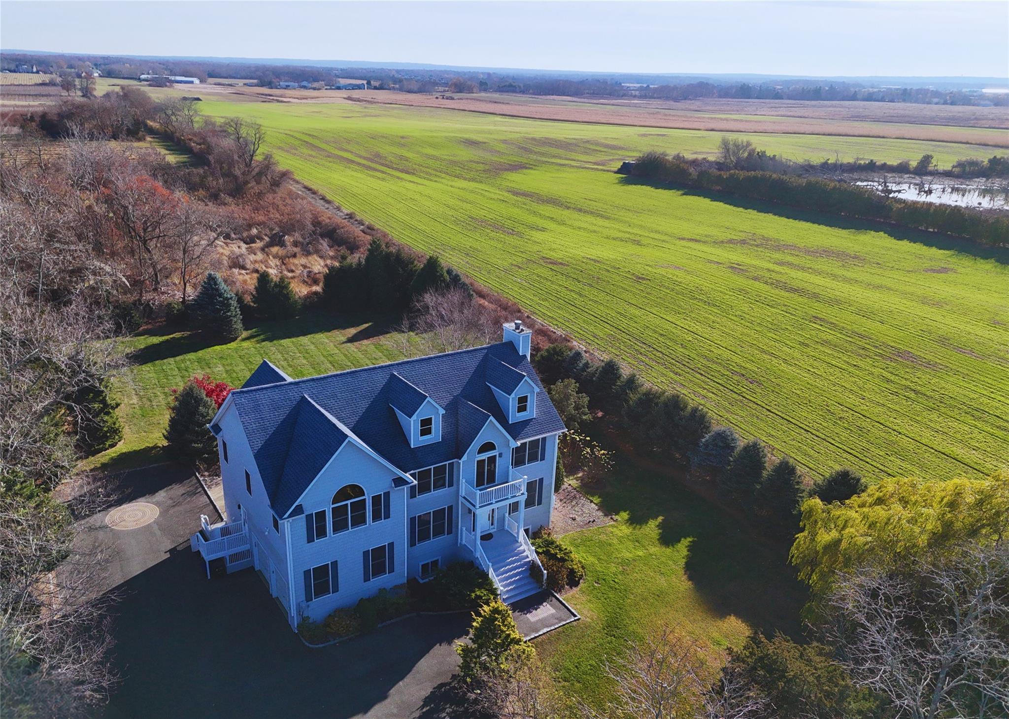 Single Family Sound Shore  Suffolk County, NY 11901, MLS-803195-28
