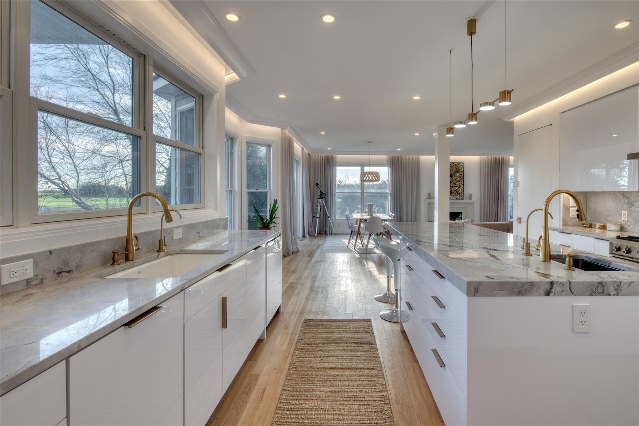Single Family Sound Shore  Suffolk County, NY 11901, MLS-803195-7