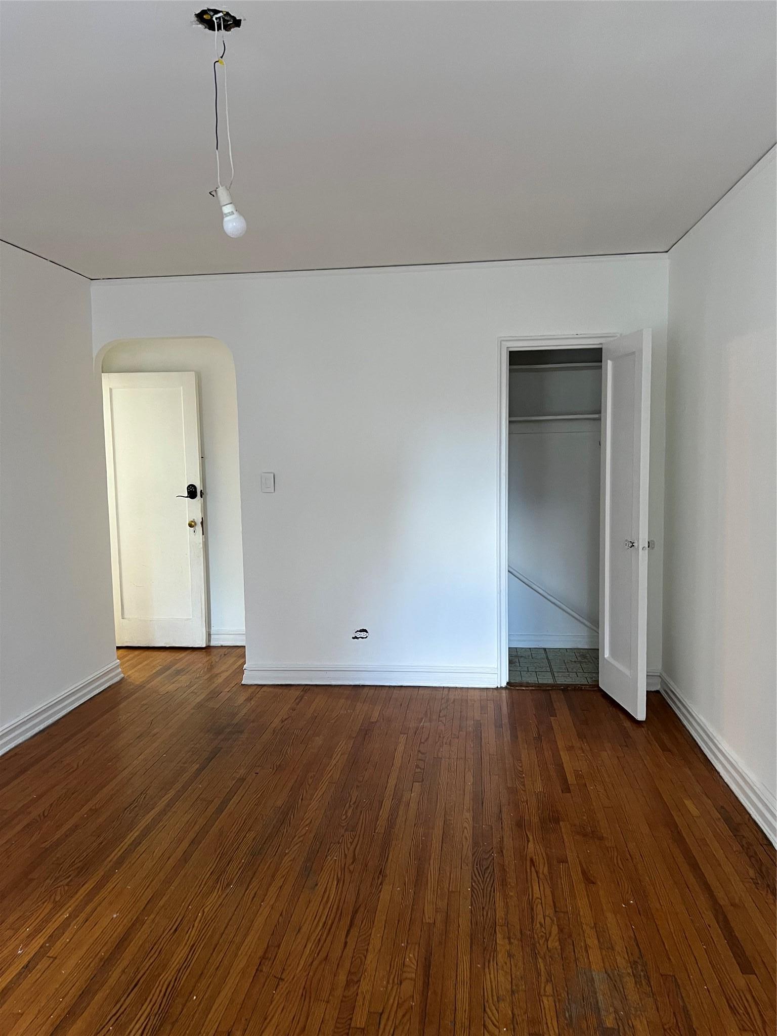Coop 75th Street       Apartment 127  Queens, NY 11372, MLS-803311-31